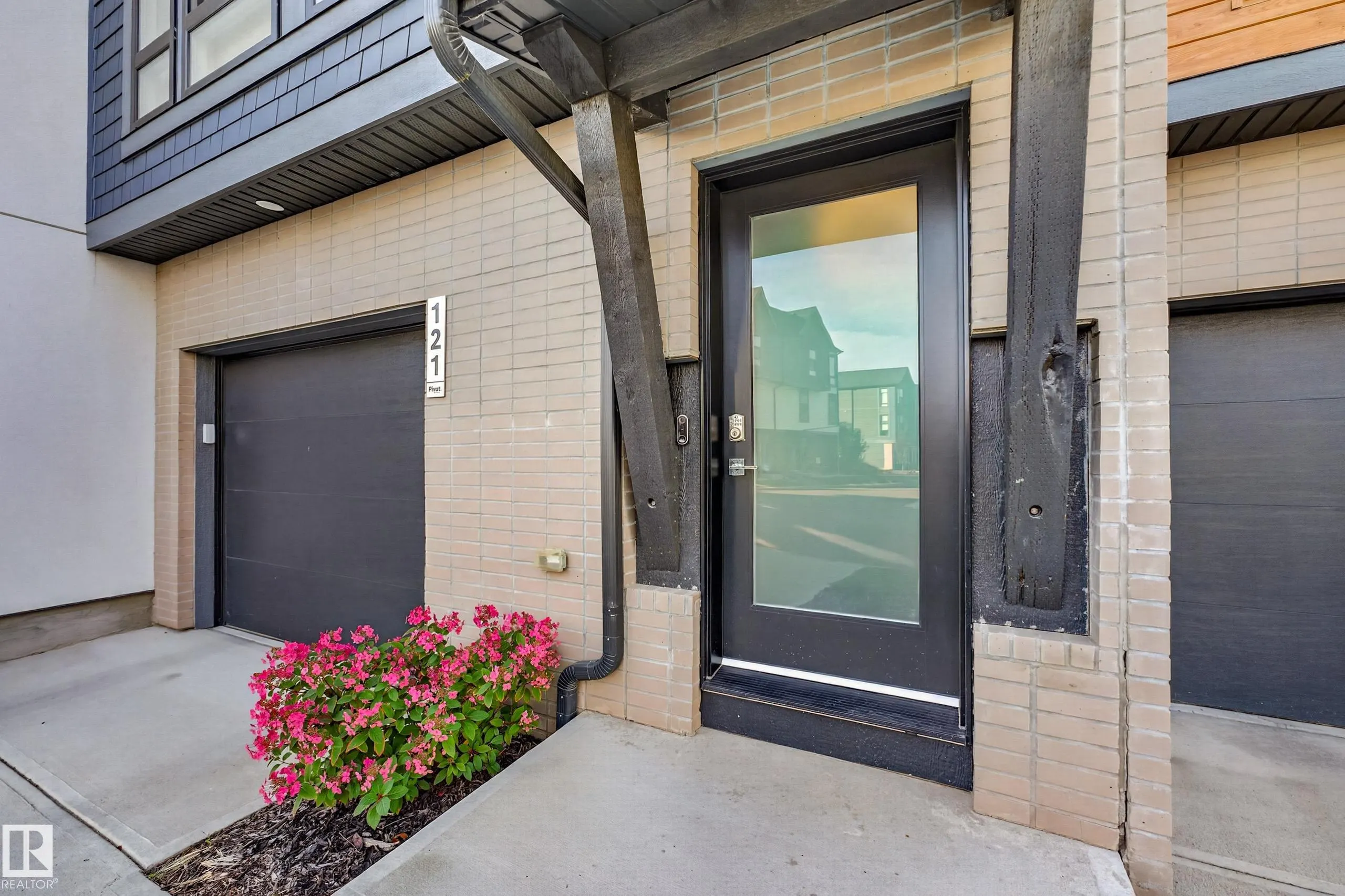 1304 RUTHERFORD Road