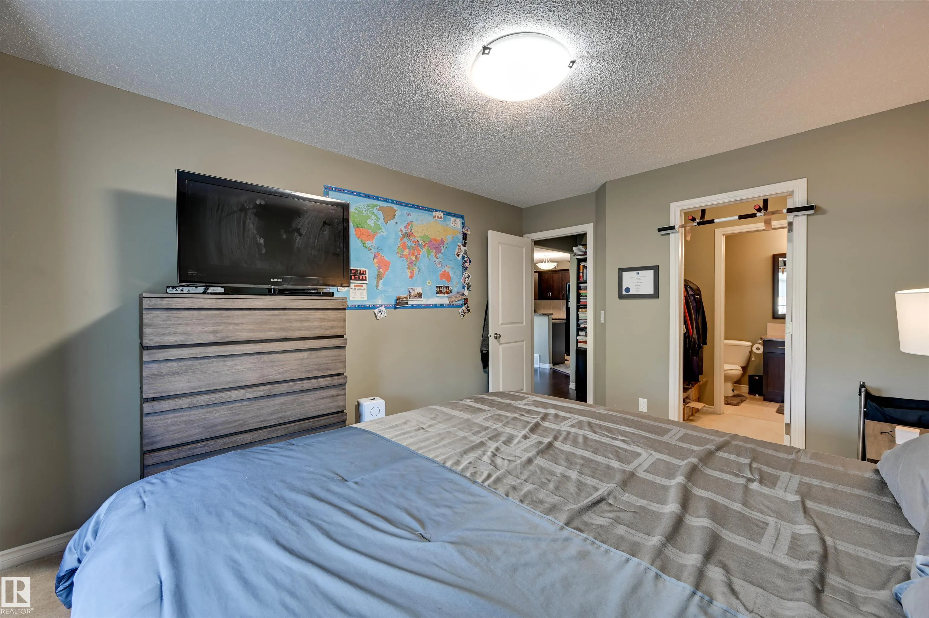 10 WOODCREST Lane