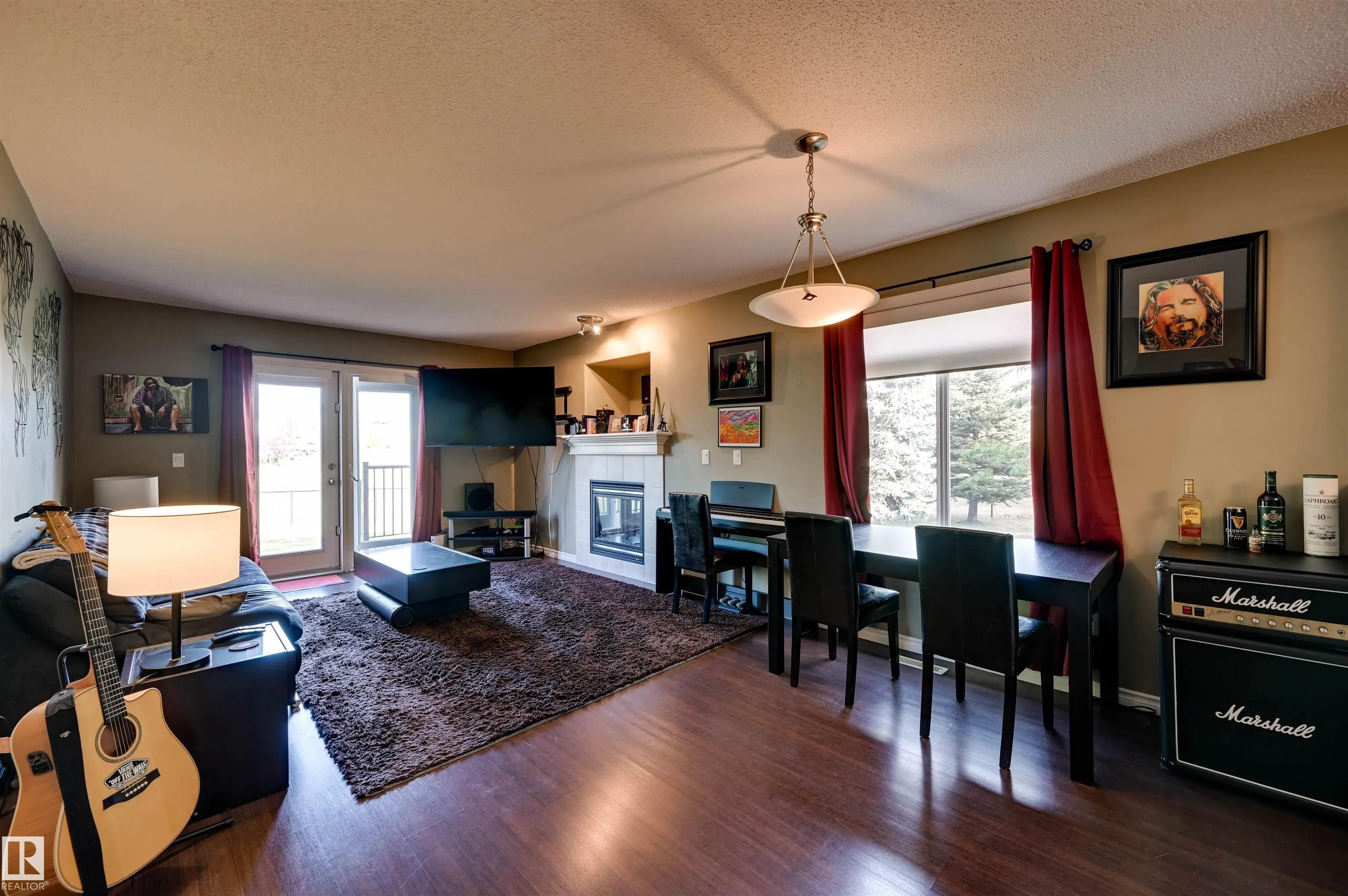 10 WOODCREST Lane