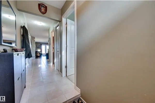 10 WOODCREST Lane