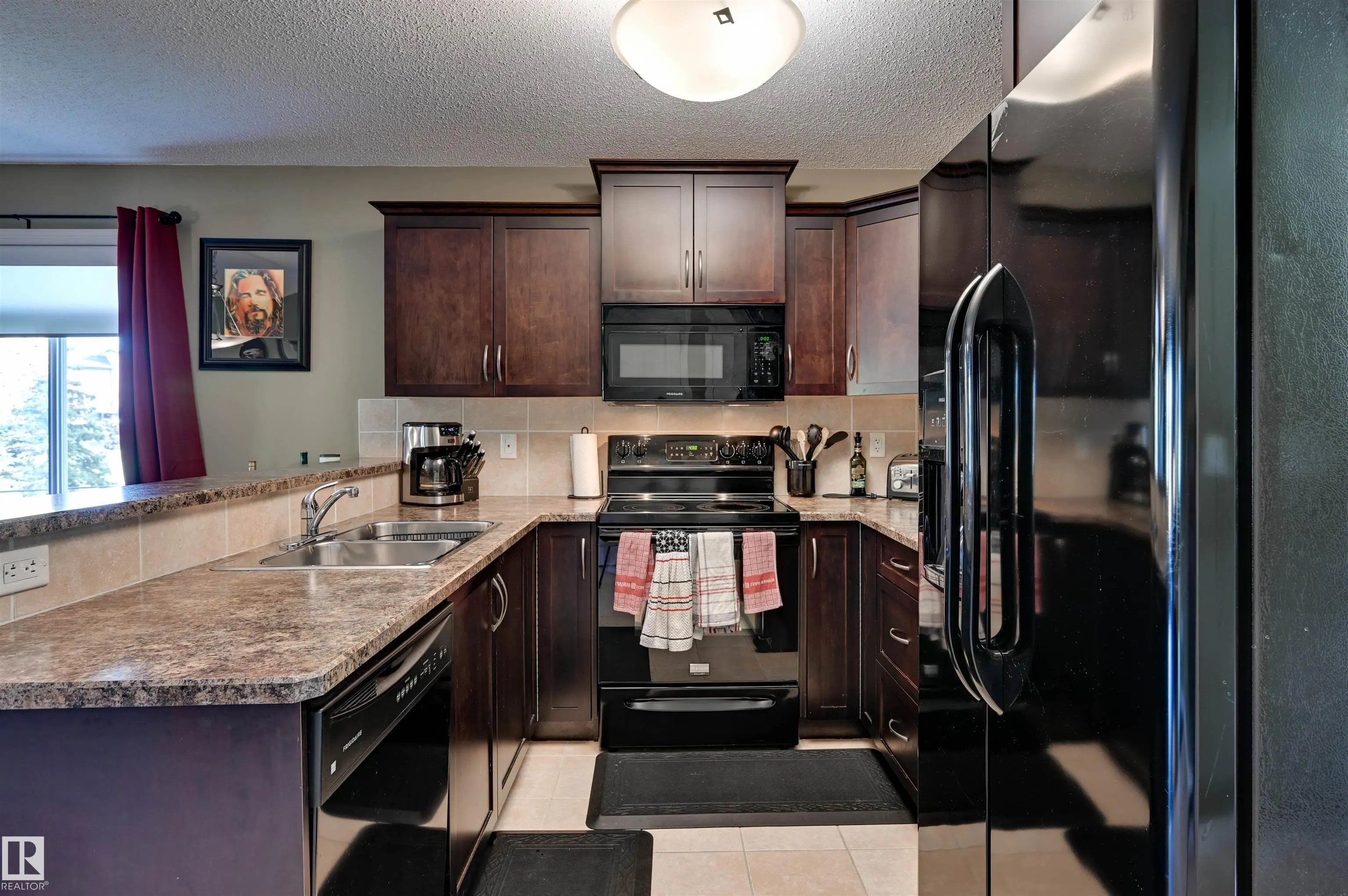 10 WOODCREST Lane