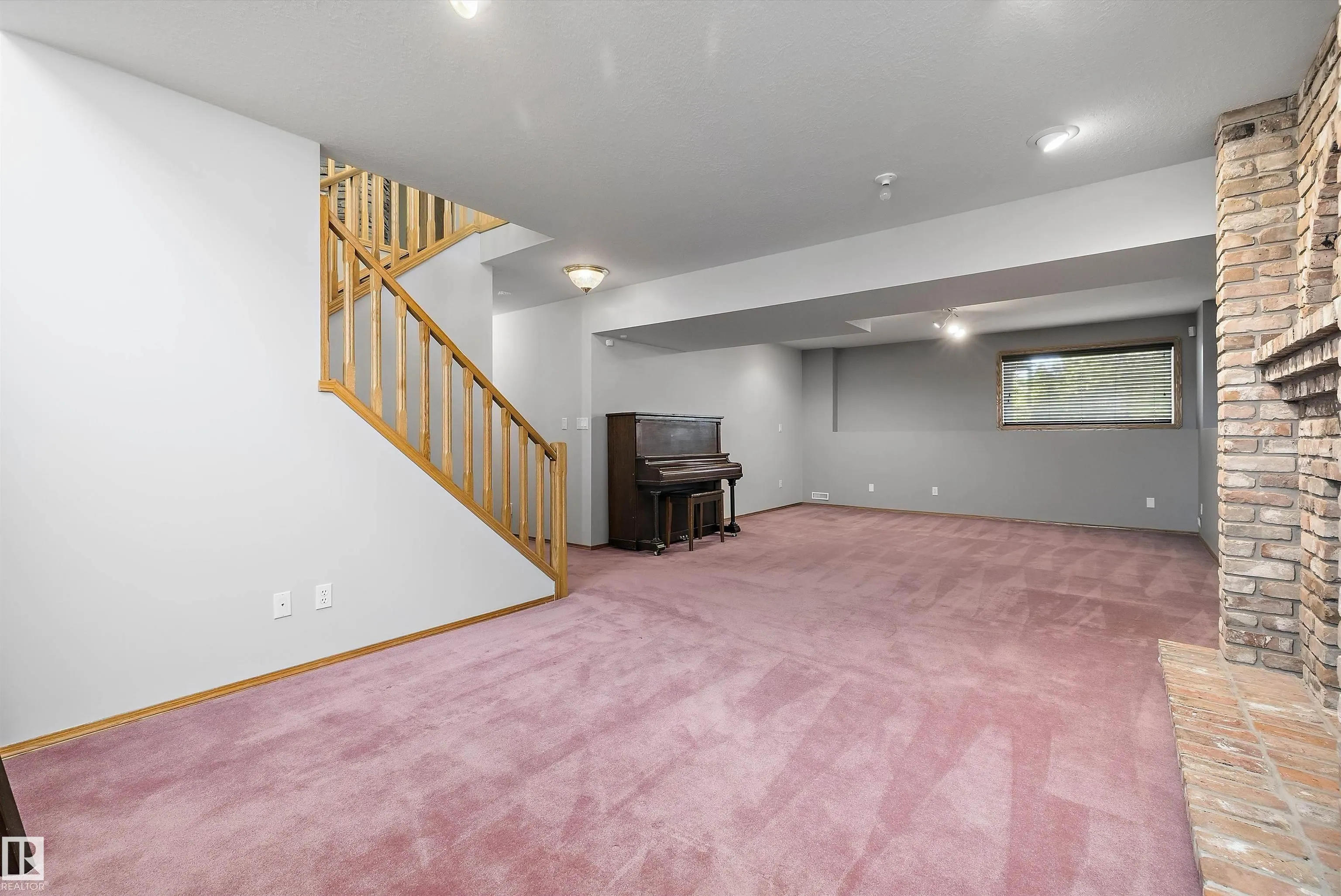 26 FAIRWAY Drive