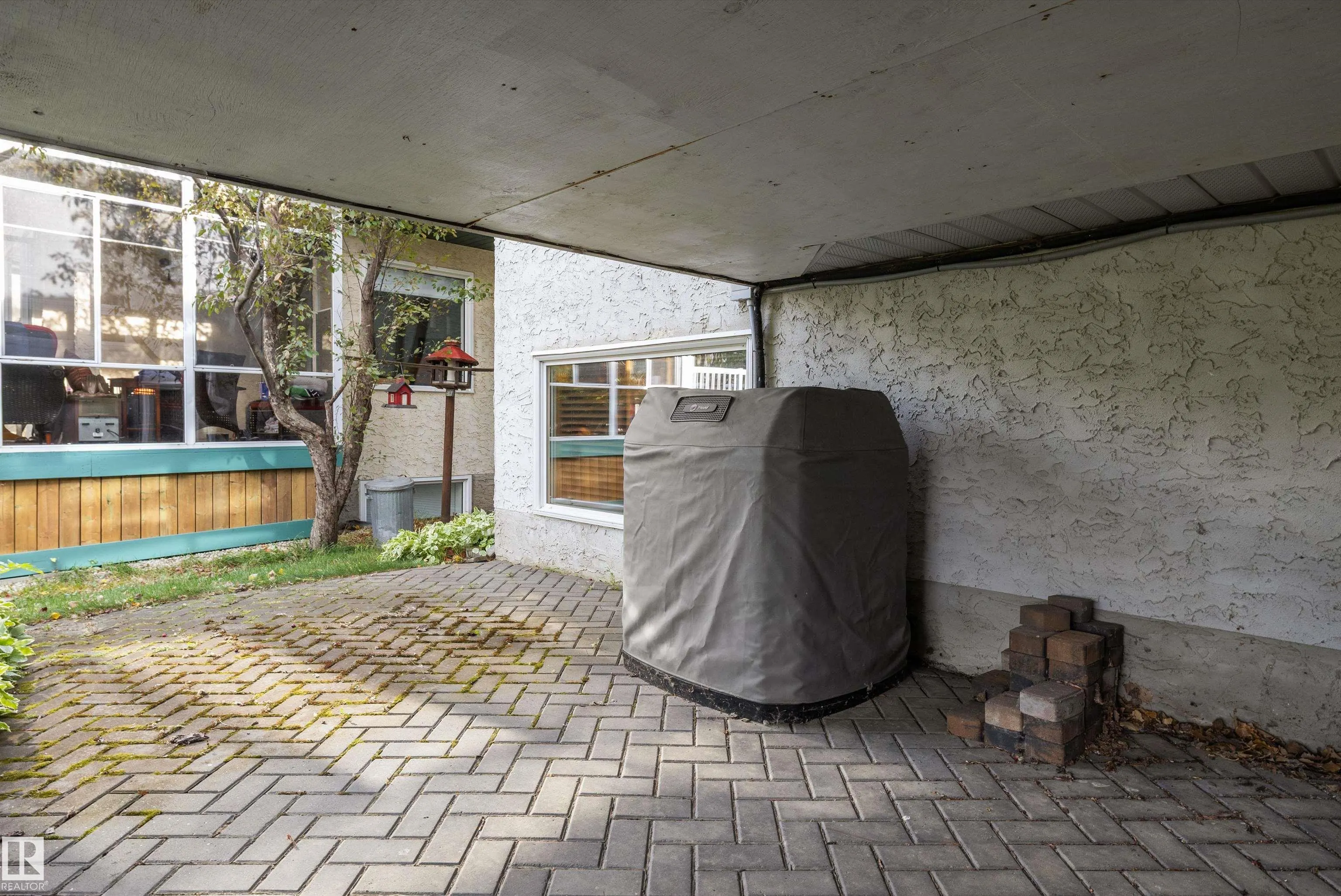 26 FAIRWAY Drive