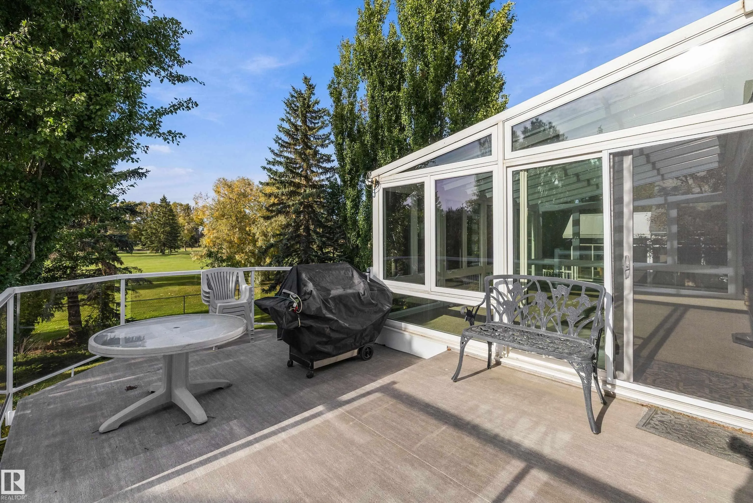 26 FAIRWAY Drive