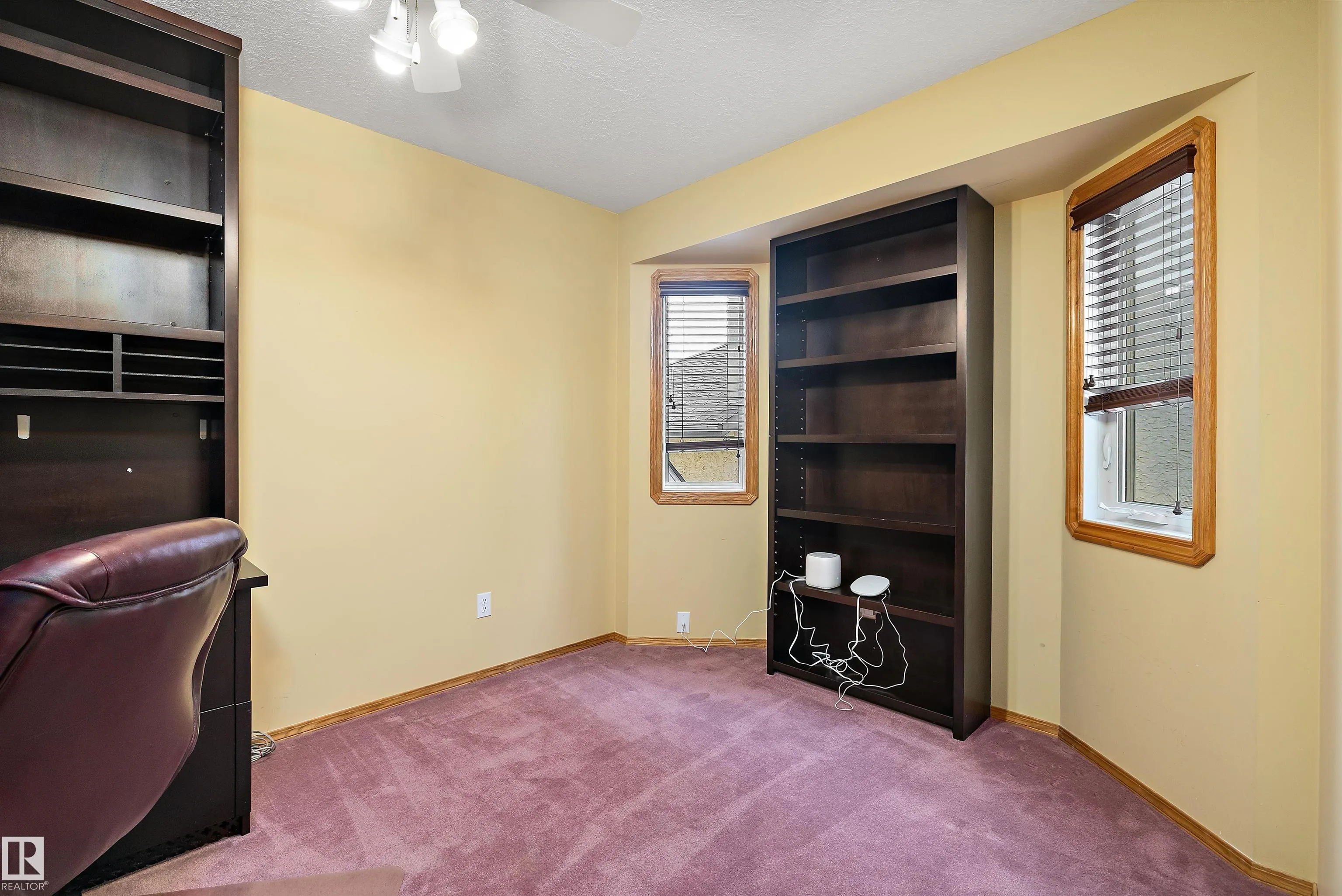 26 FAIRWAY Drive