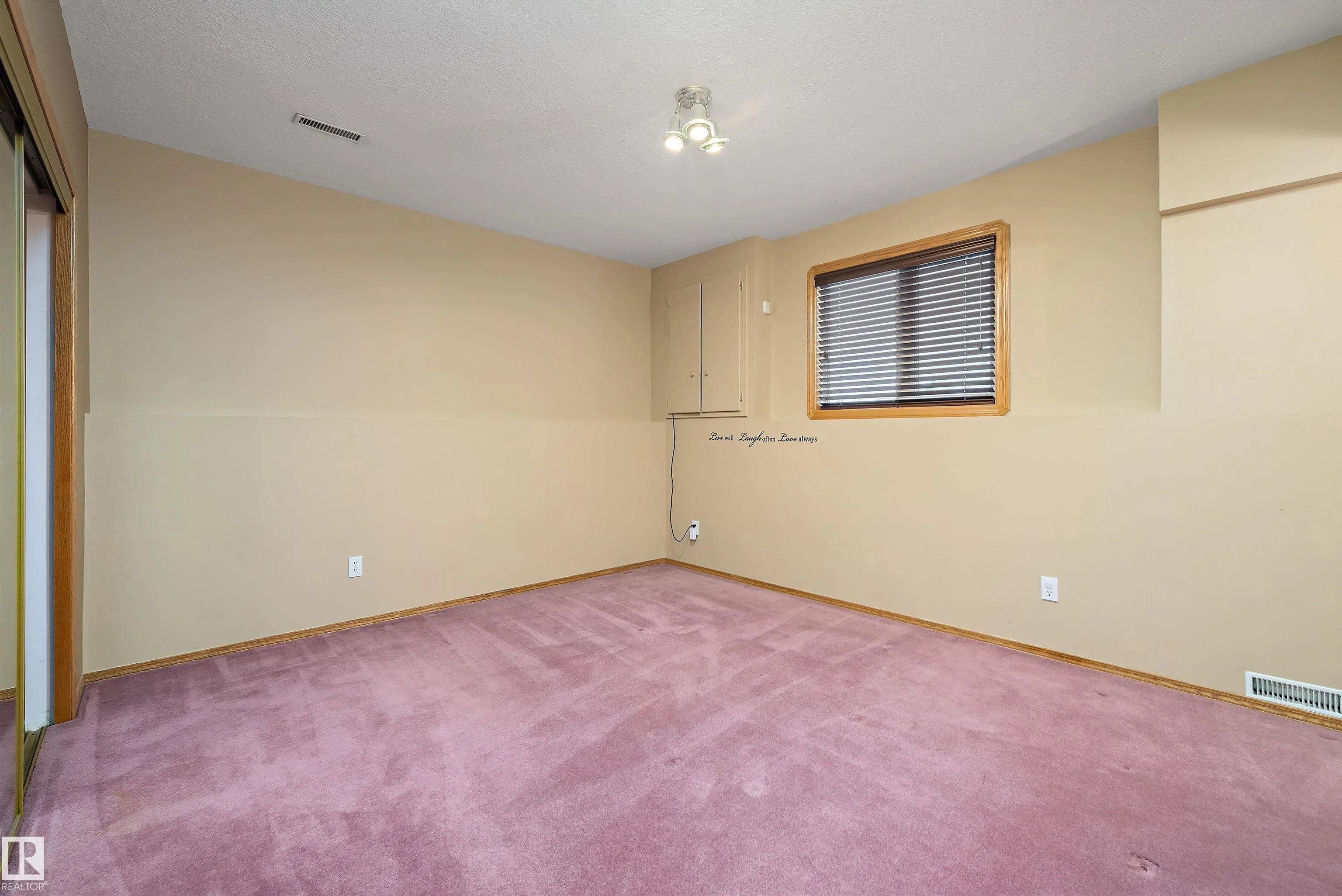 26 FAIRWAY Drive