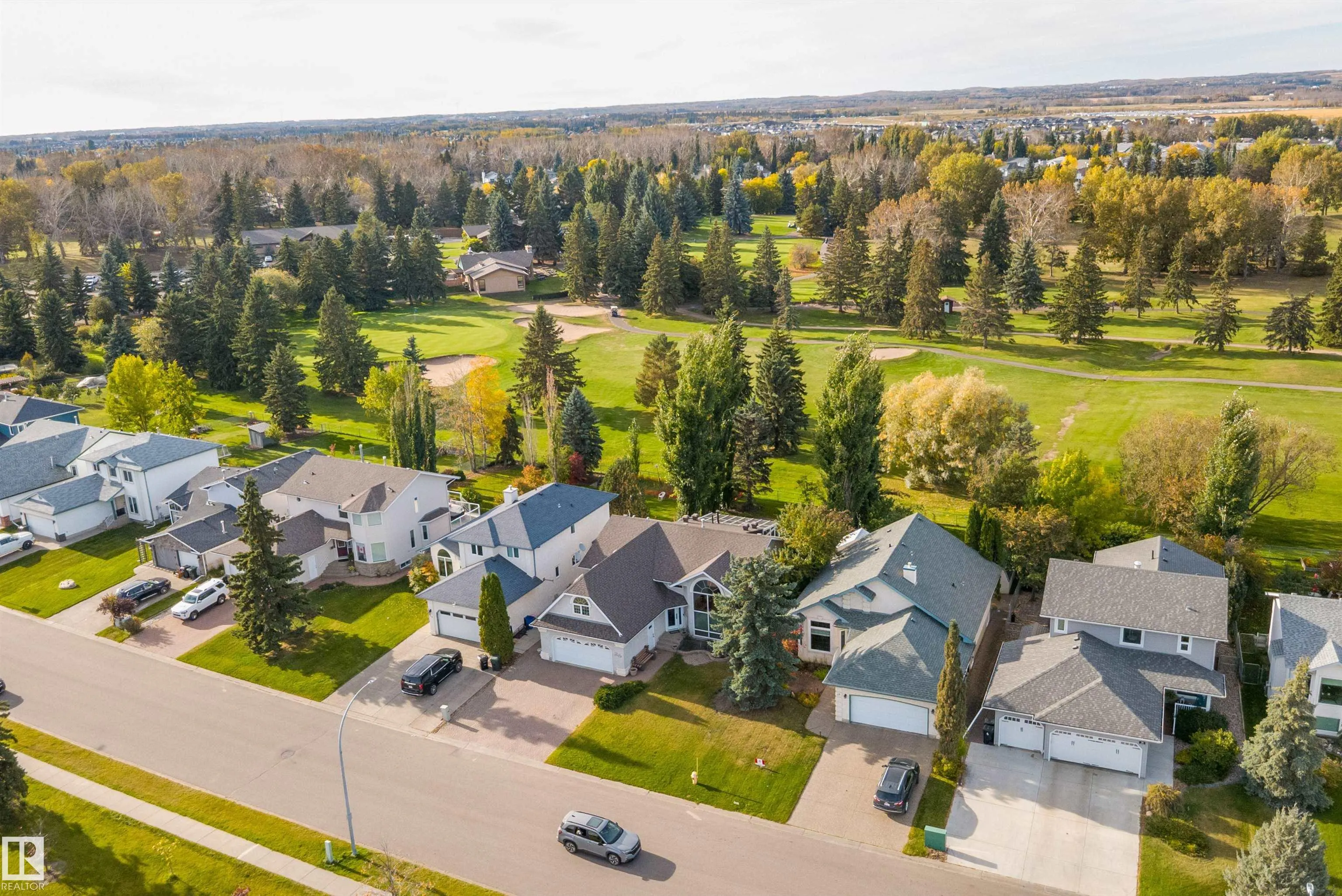 26 FAIRWAY Drive