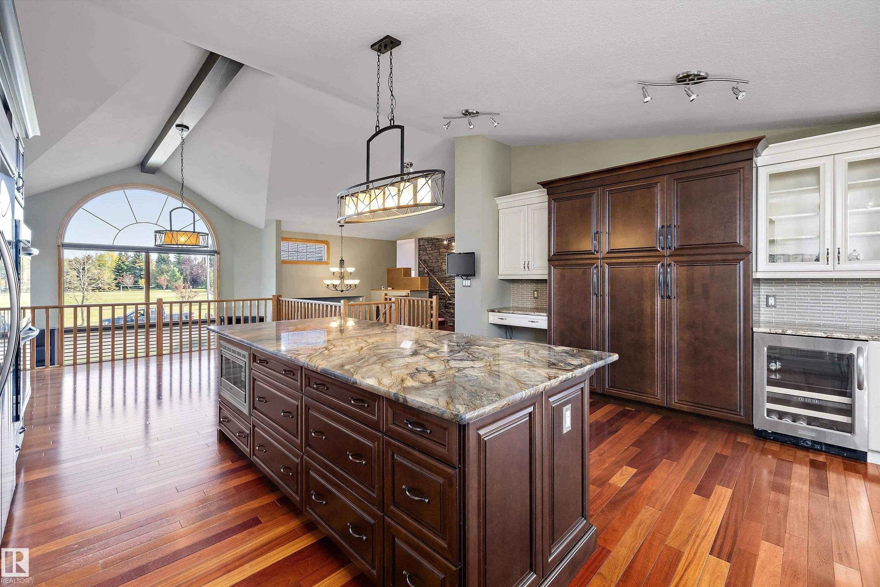 26 FAIRWAY Drive