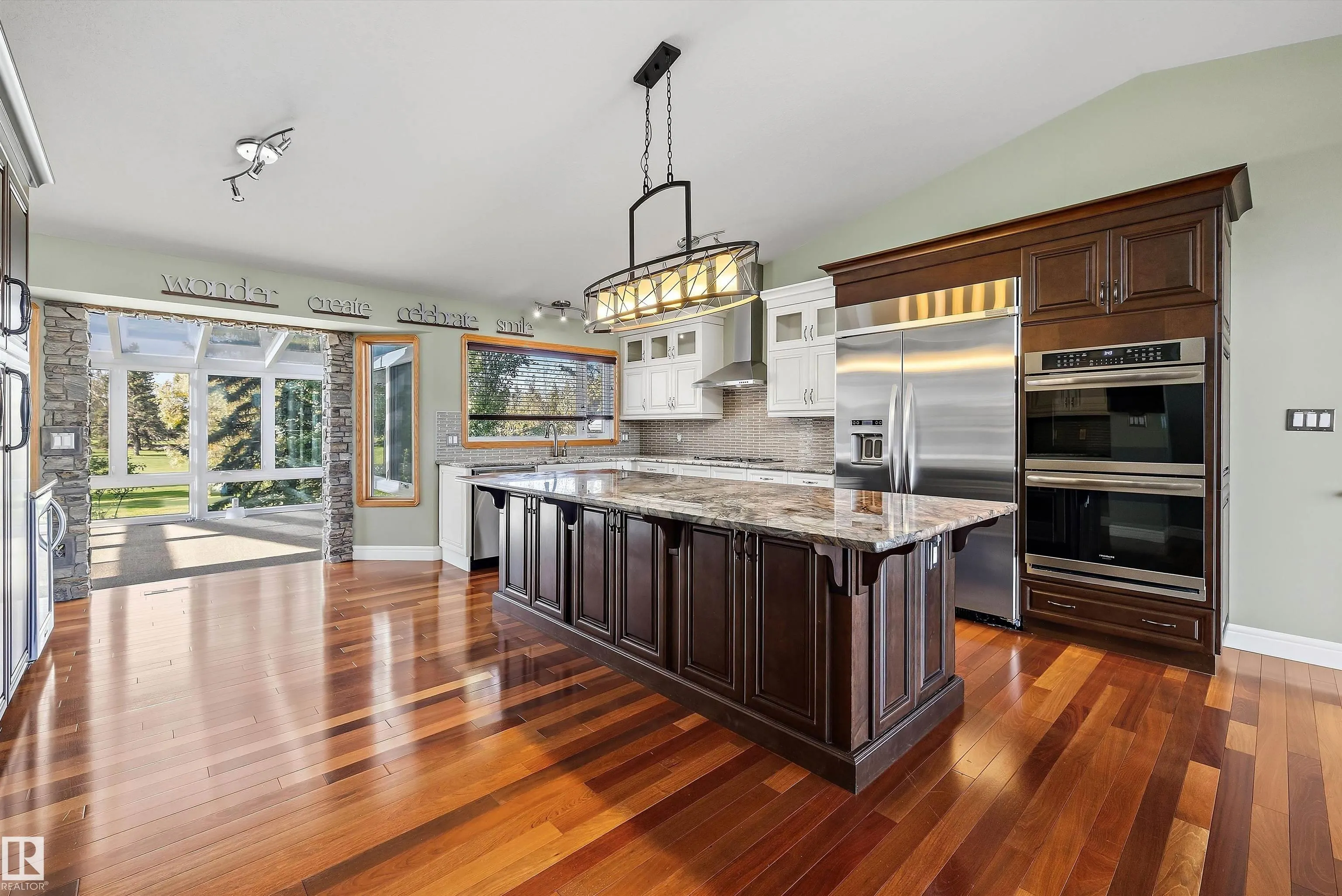 26 FAIRWAY Drive