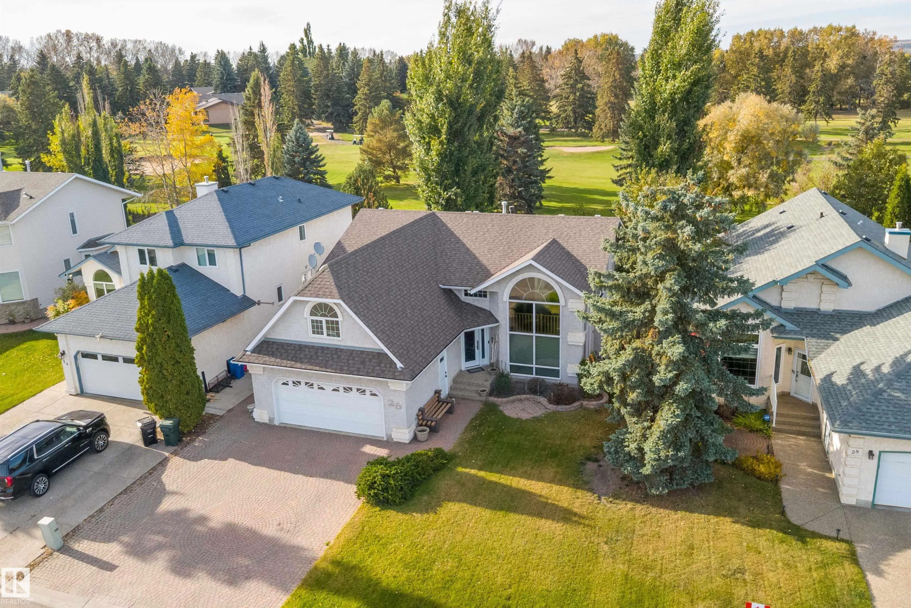 26 FAIRWAY Drive