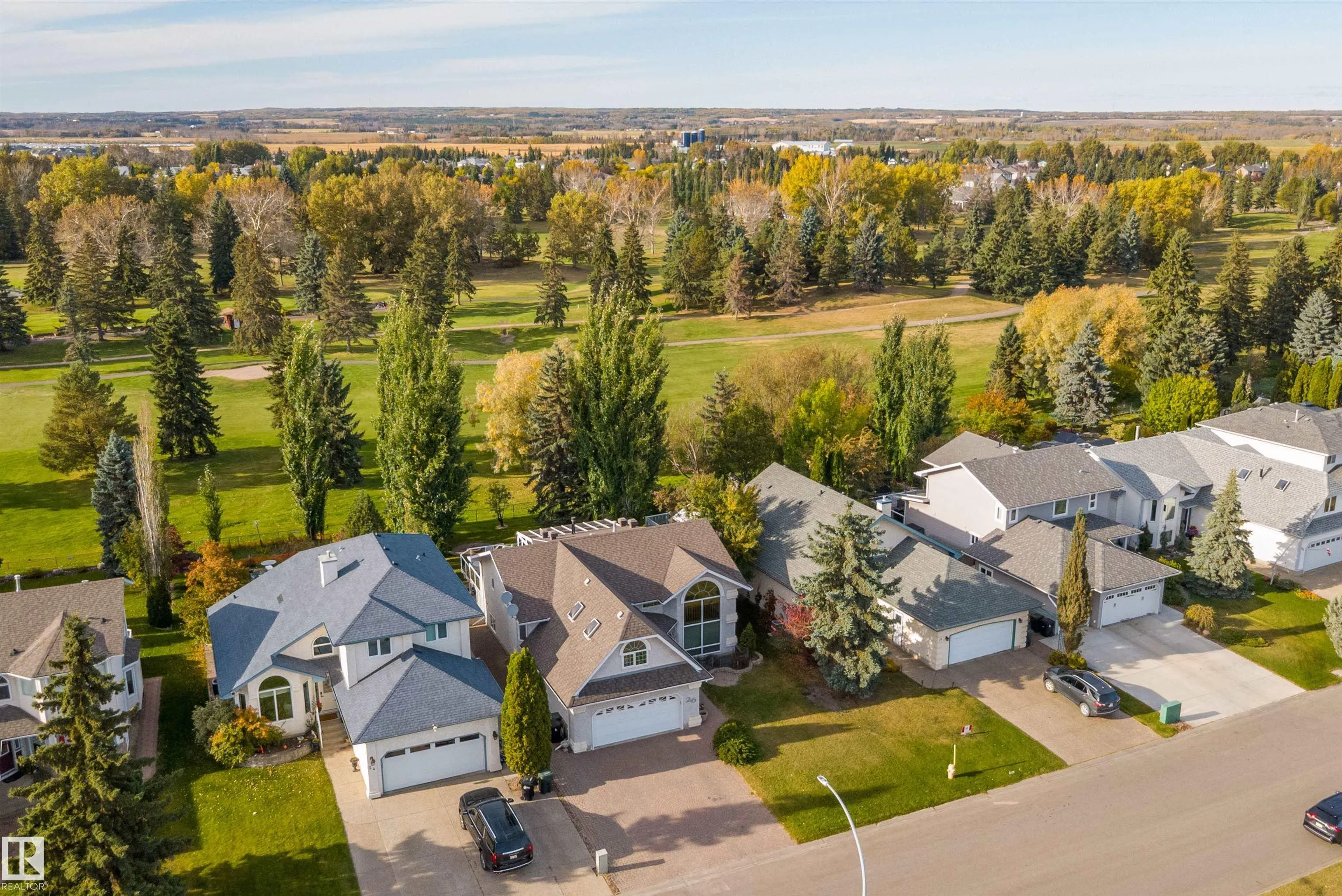26 FAIRWAY Drive