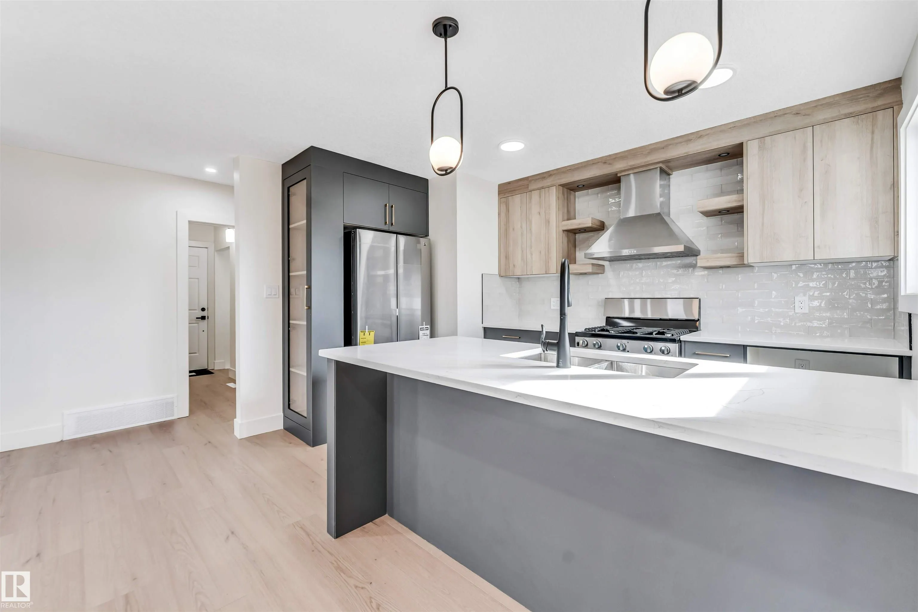 12811 135 ST
