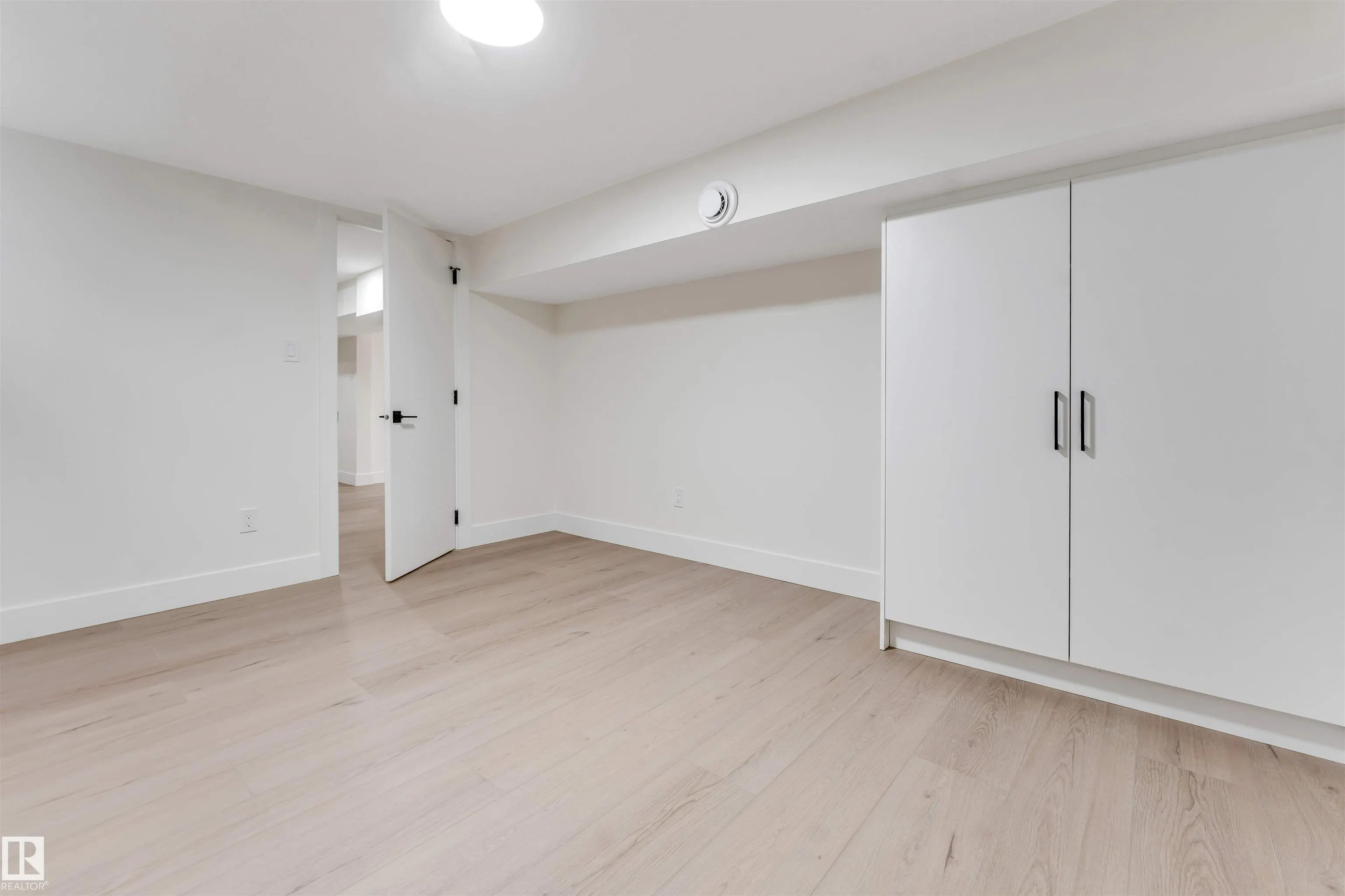 12811 135 ST