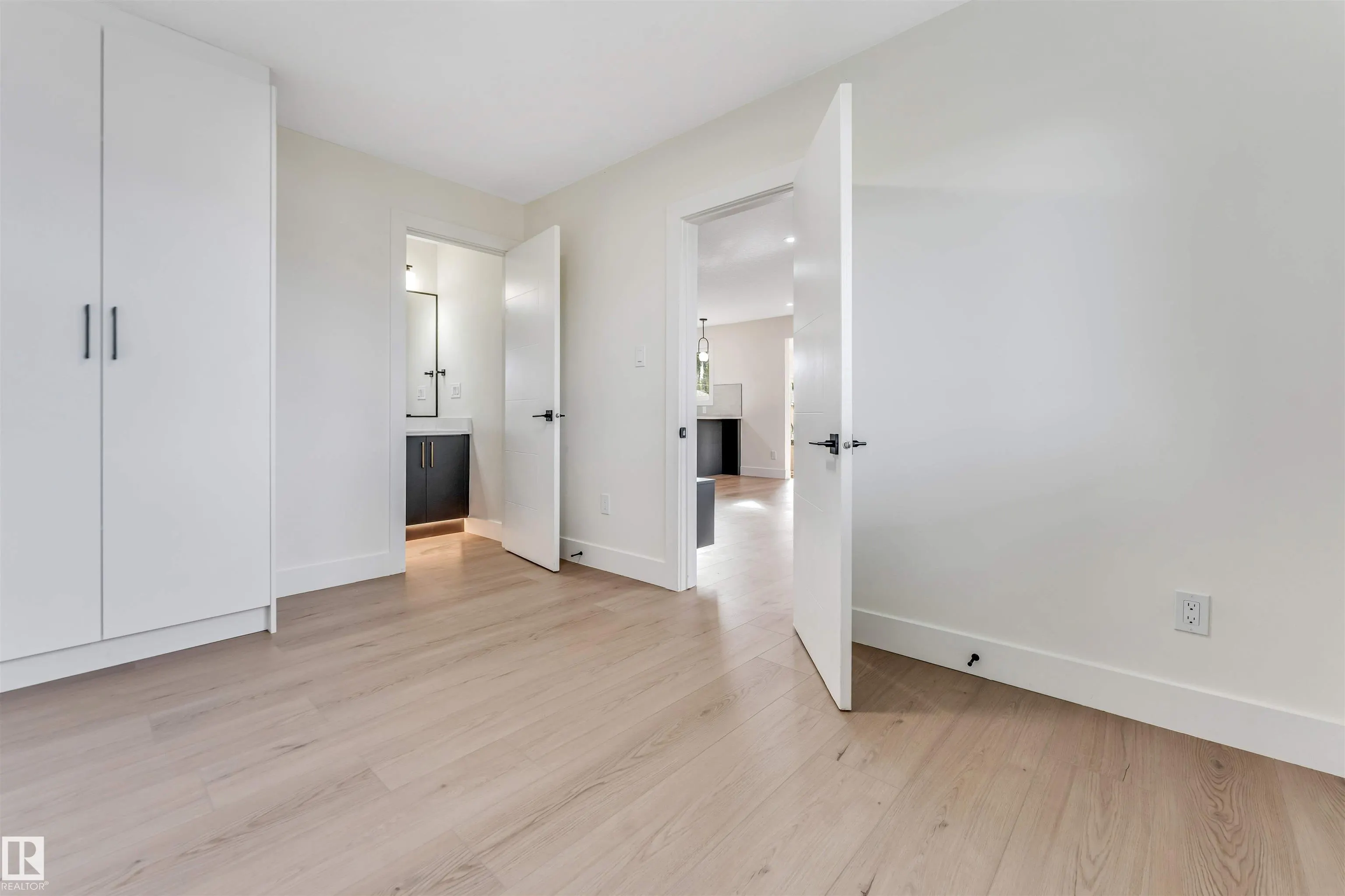 12811 135 ST