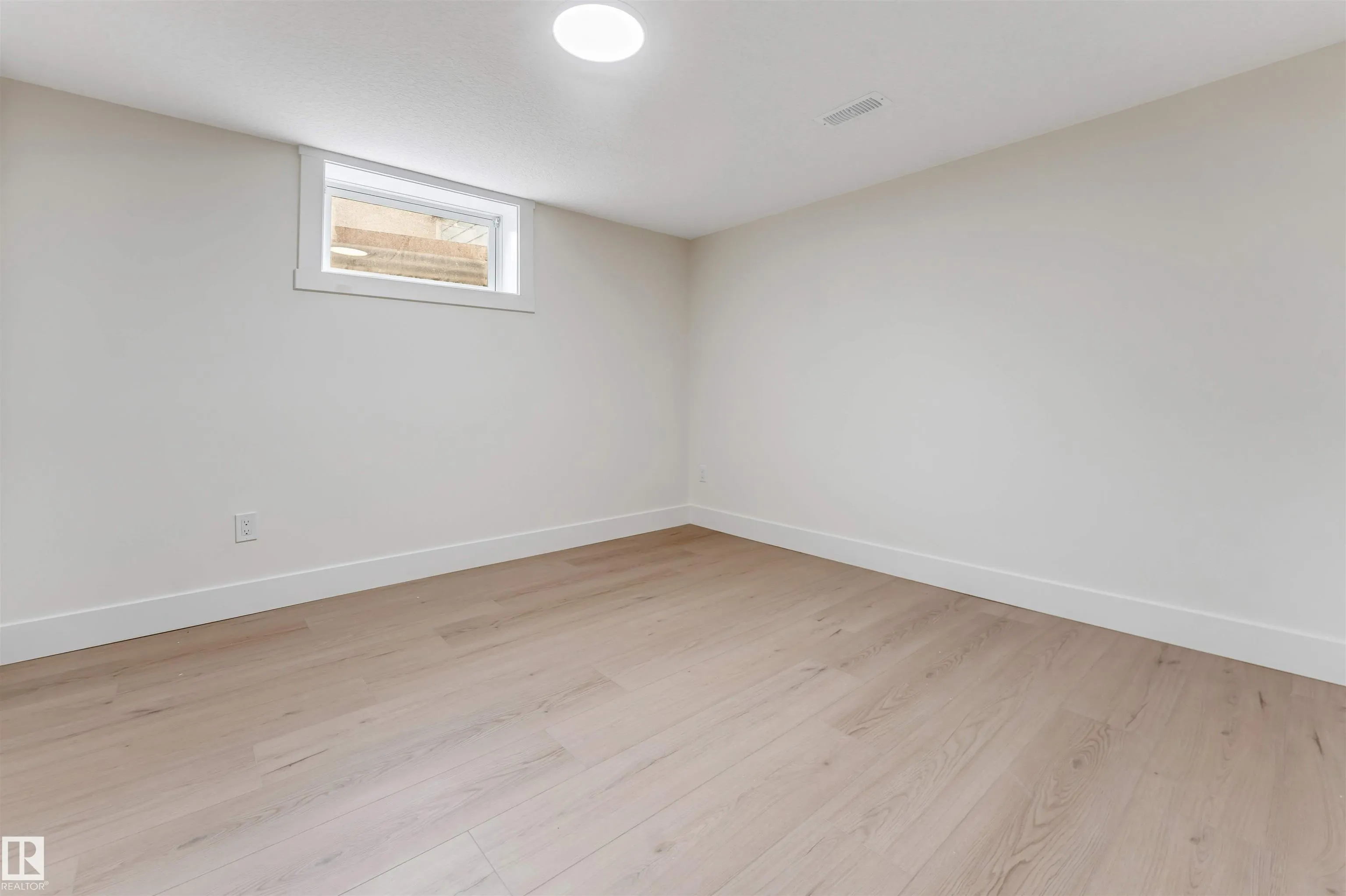12811 135 ST