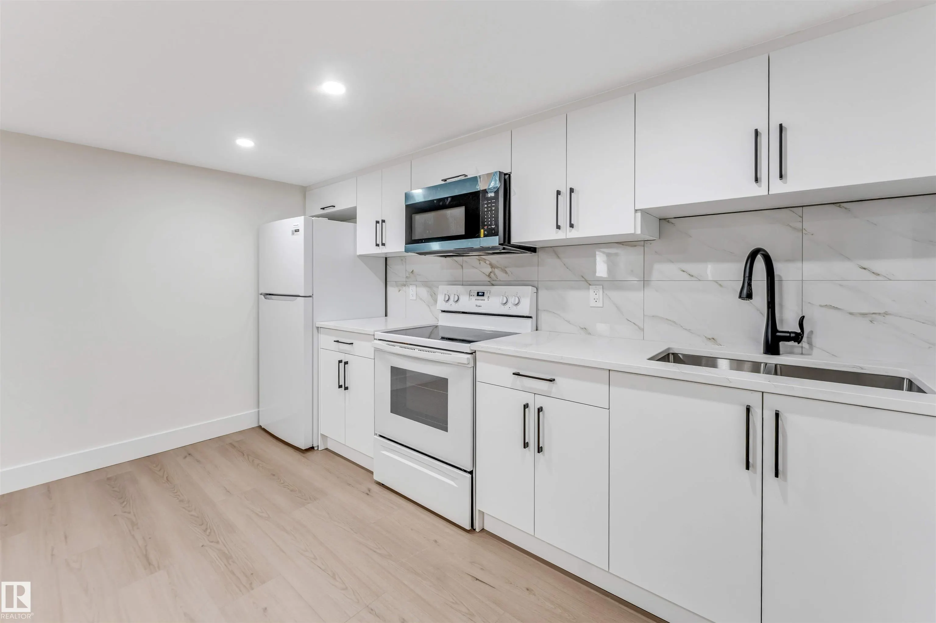 12811 135 ST