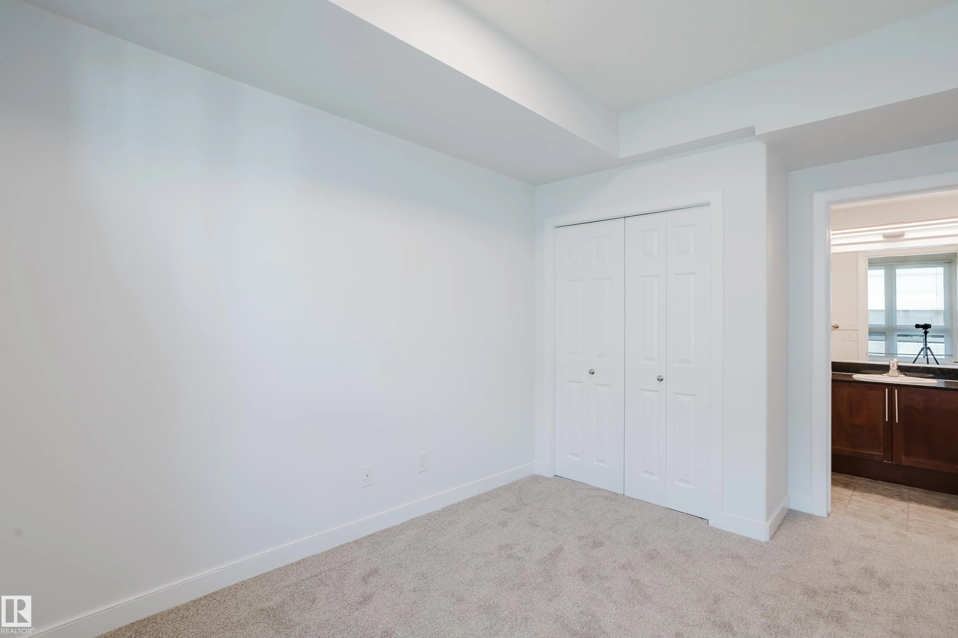 9939 109 Street