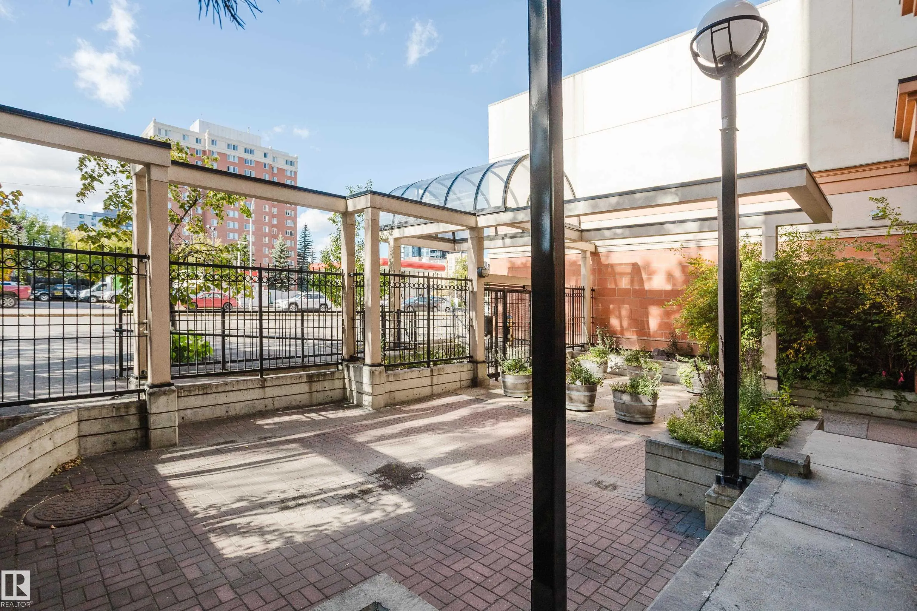 9939 109 Street