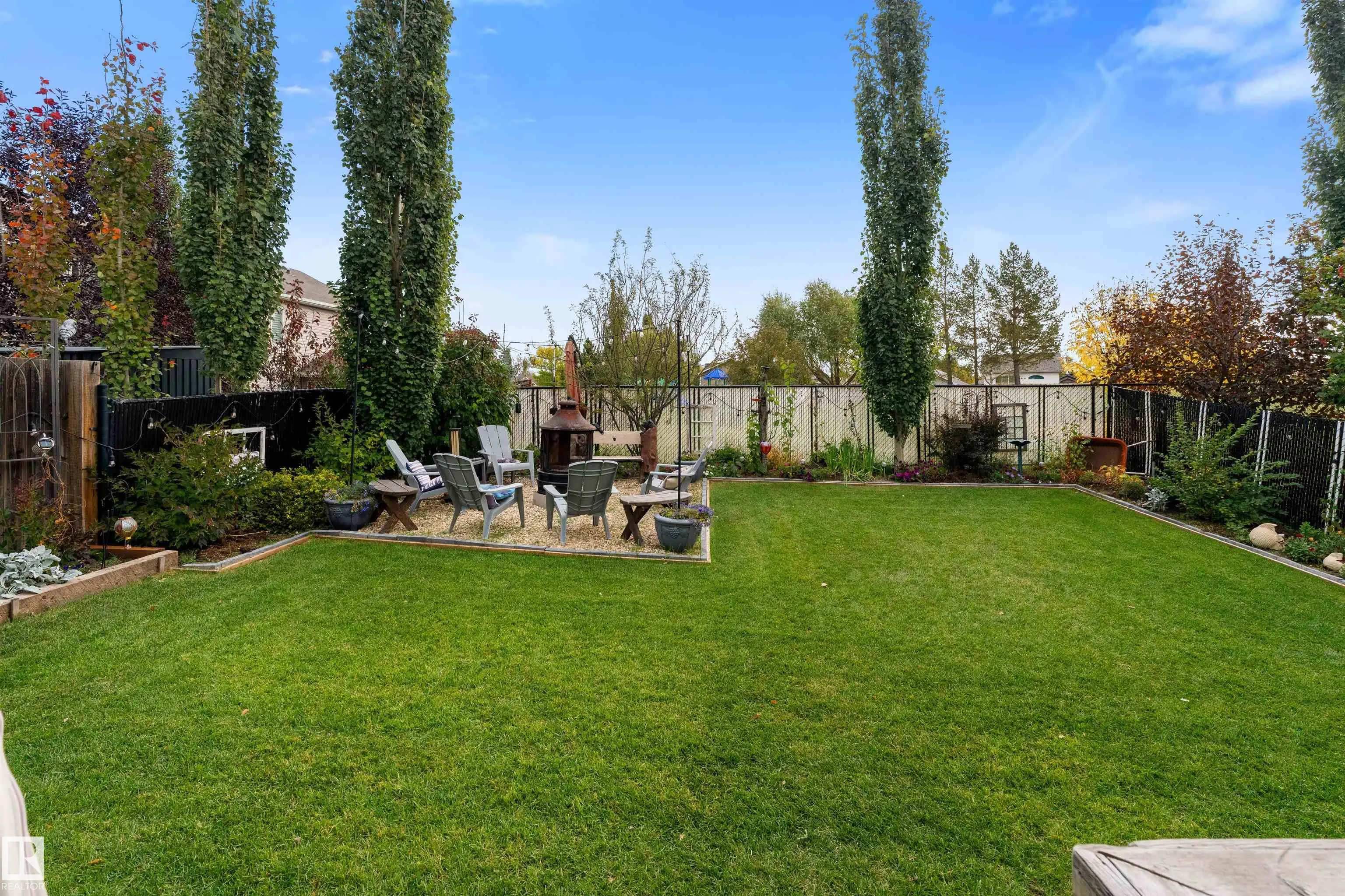 1240 WESTERRA Crescent