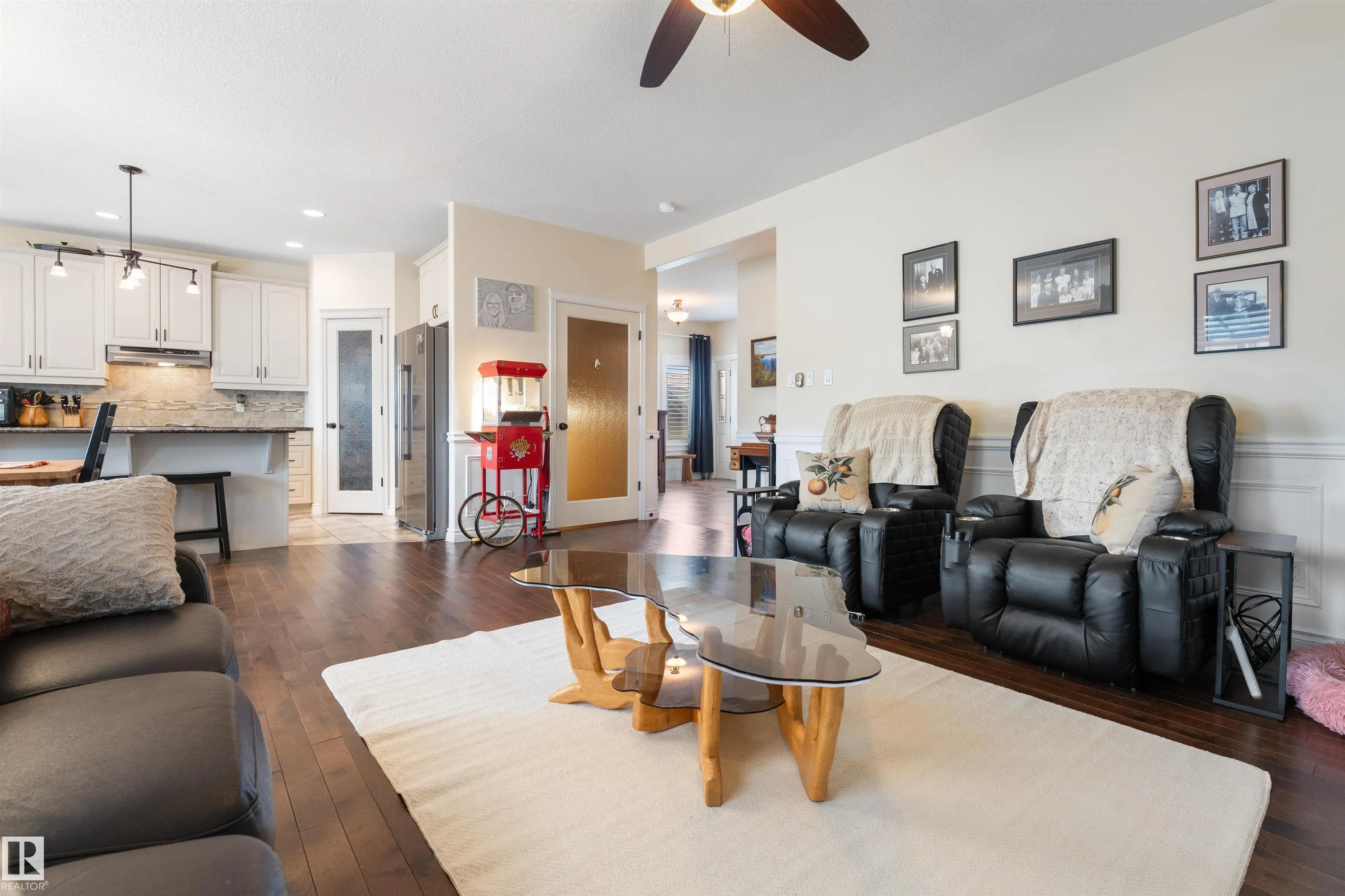 1240 WESTERRA Crescent