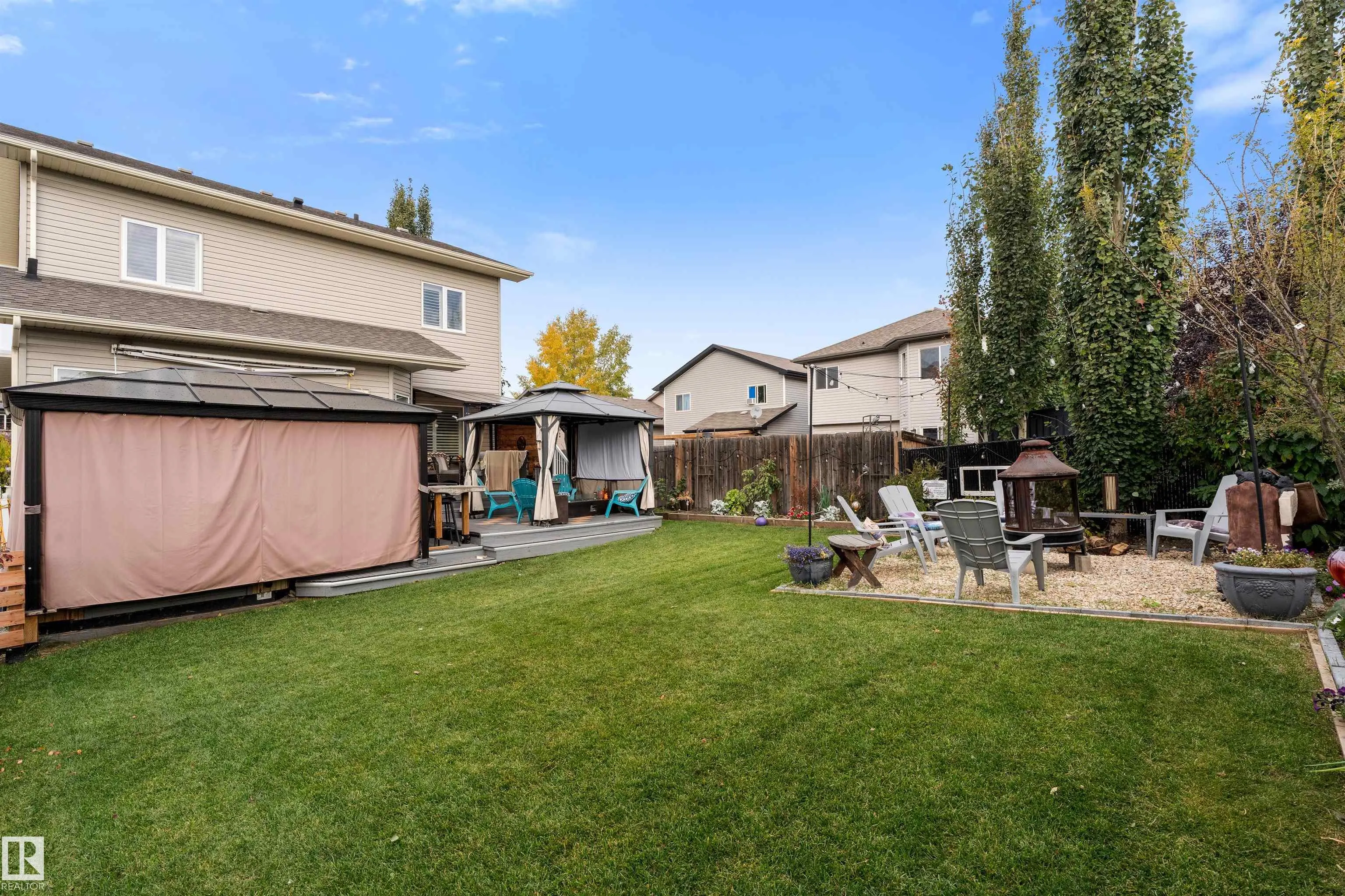 1240 WESTERRA Crescent