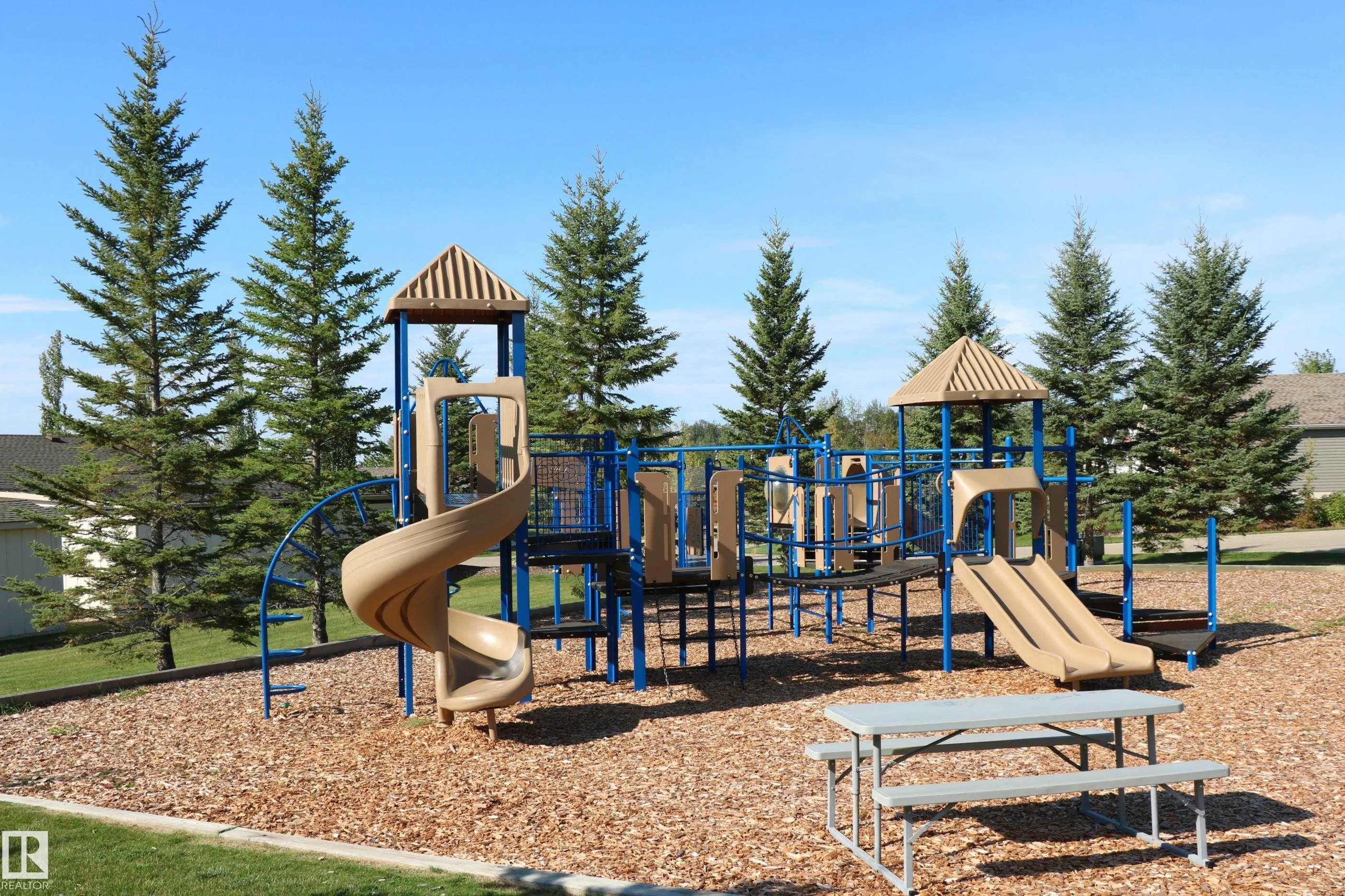9 55101 Ste Anne Trail