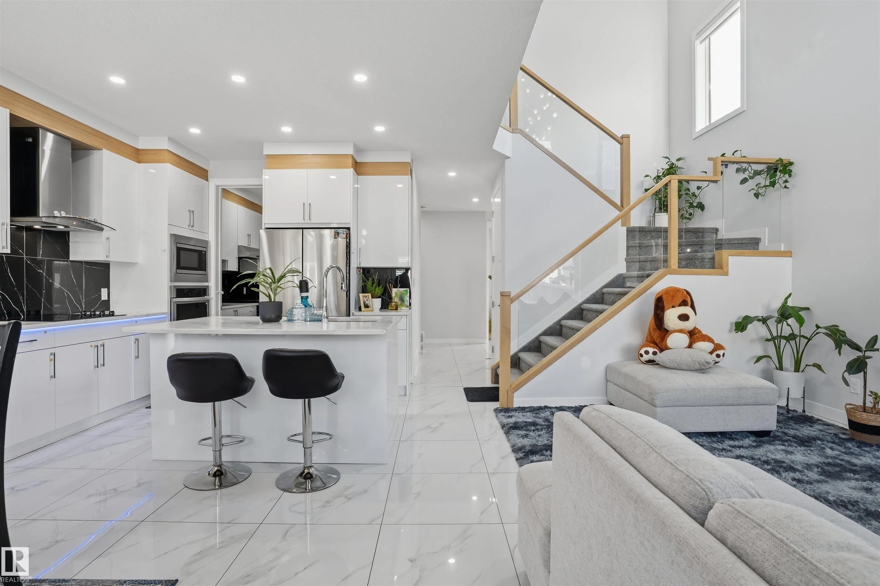 3602 41 AVE