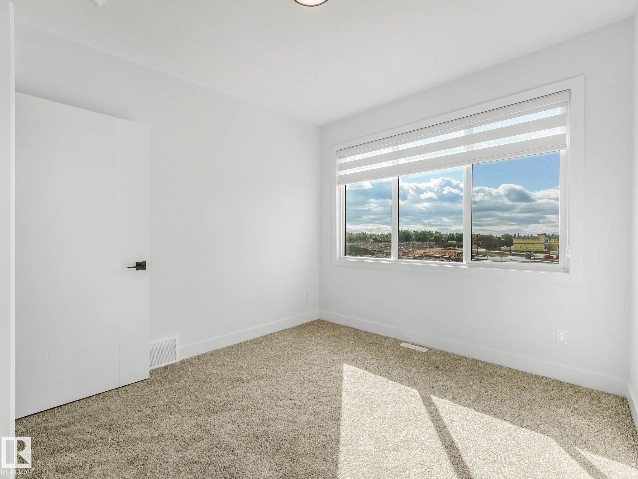 82 Ravenshire Wynd