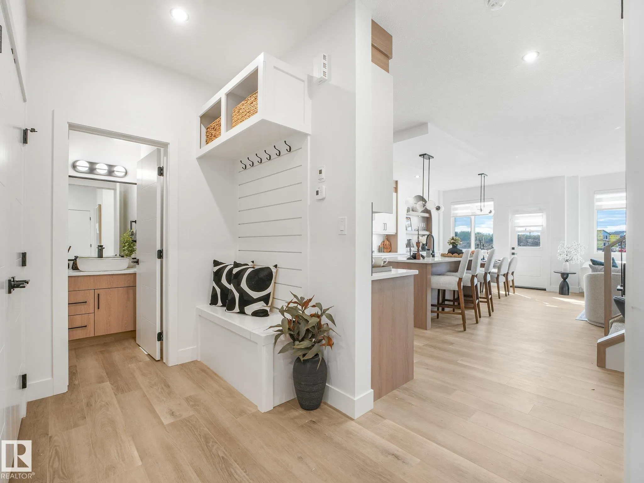 82 Ravenshire Wynd