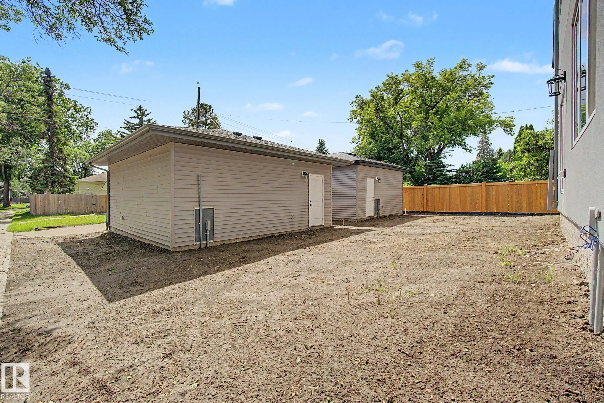 7603 92 Avenue