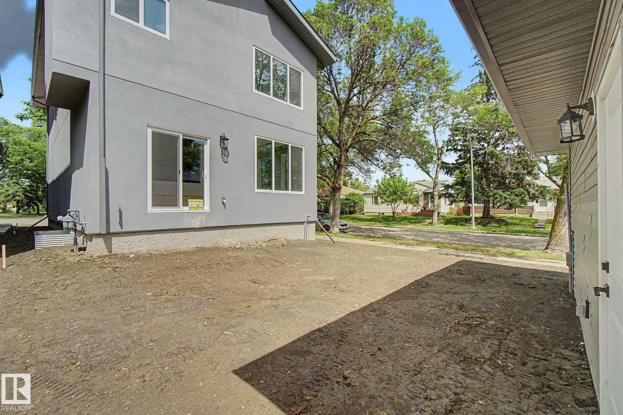 7603 92 Avenue