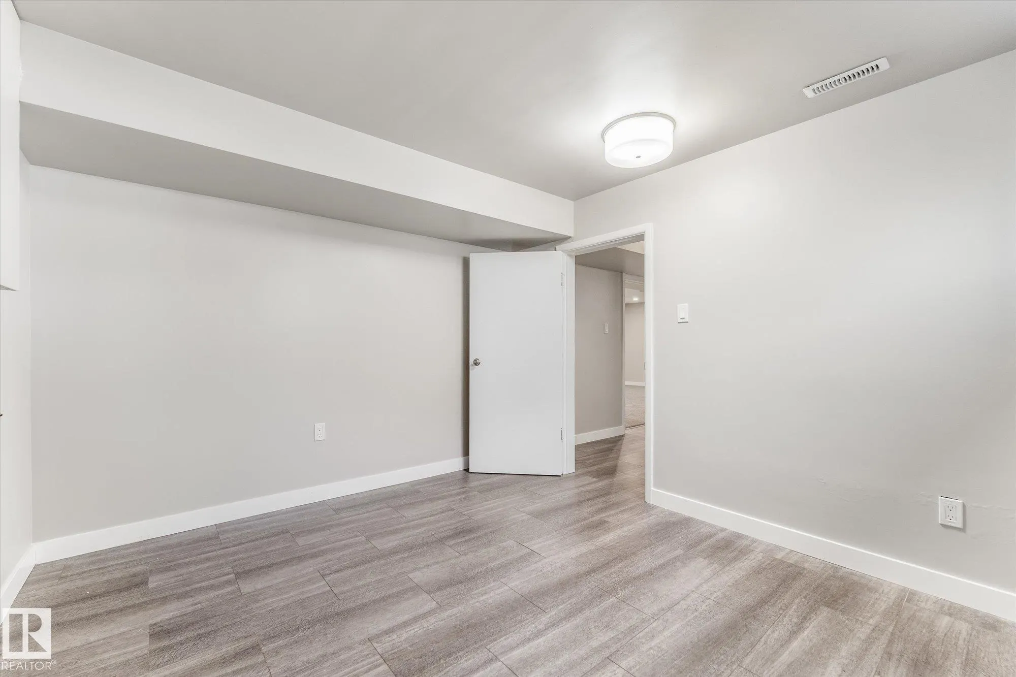 209 MCPHERSON Avenue