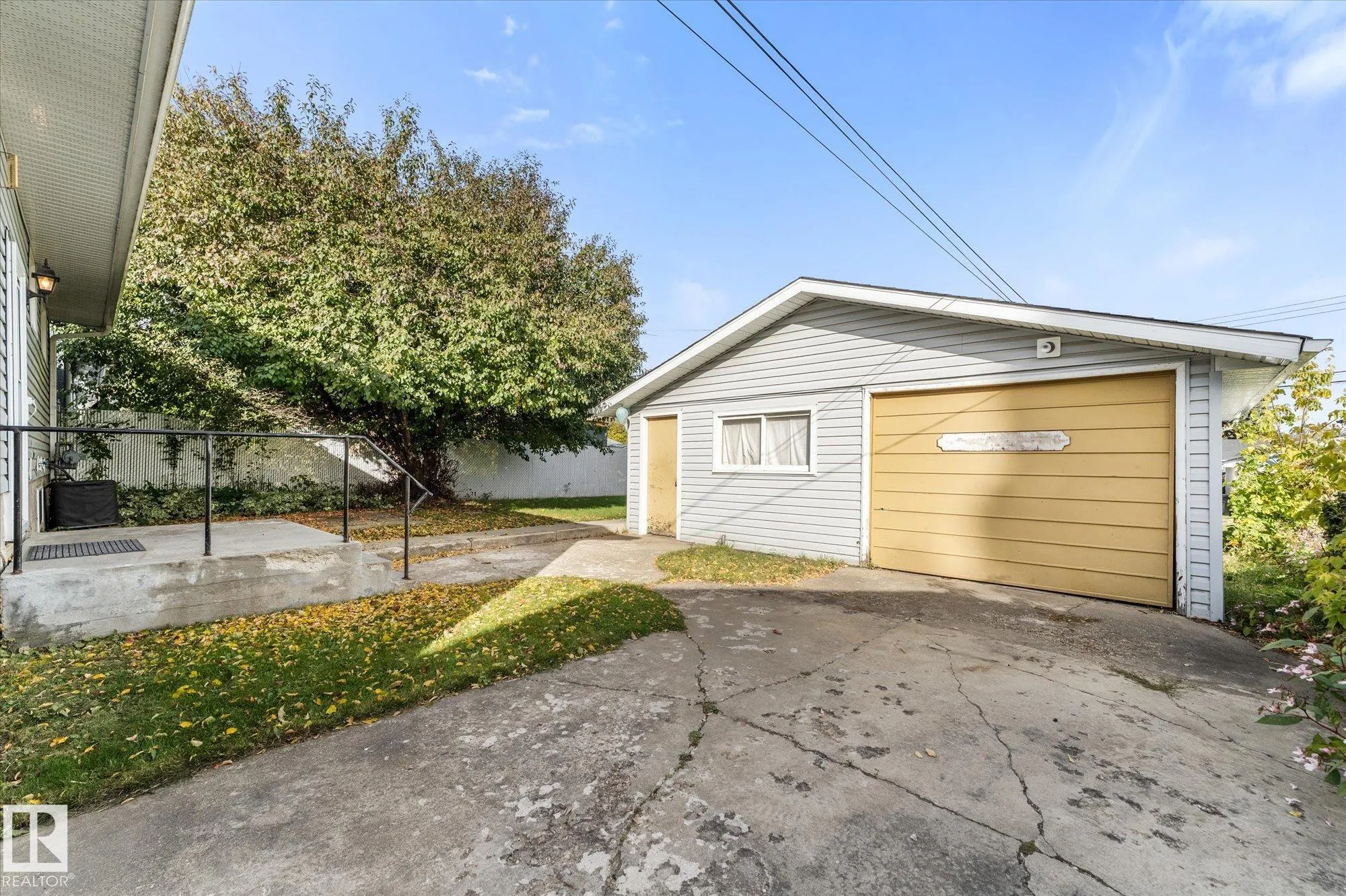 209 MCPHERSON Avenue