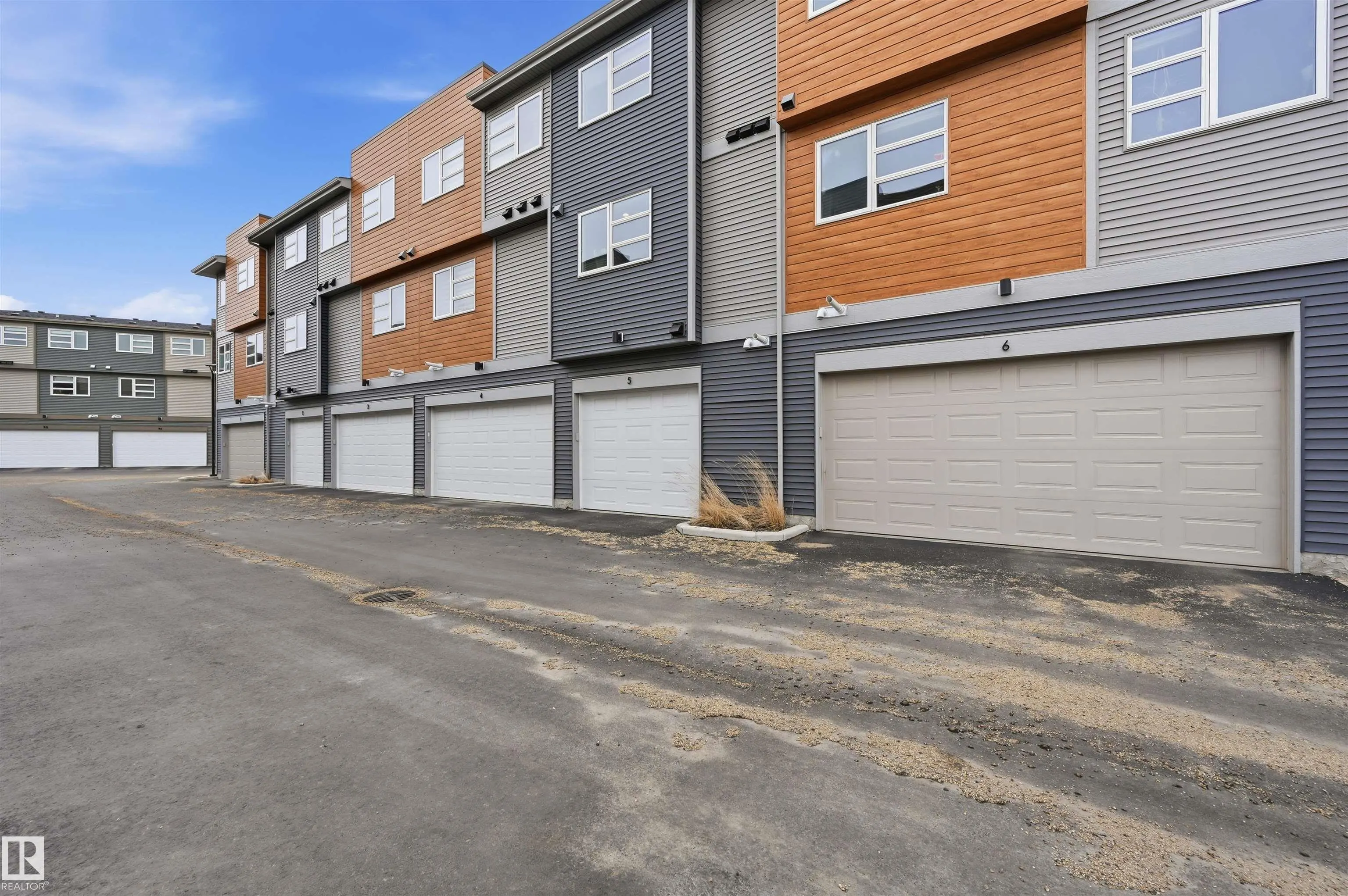 17635 58 Street