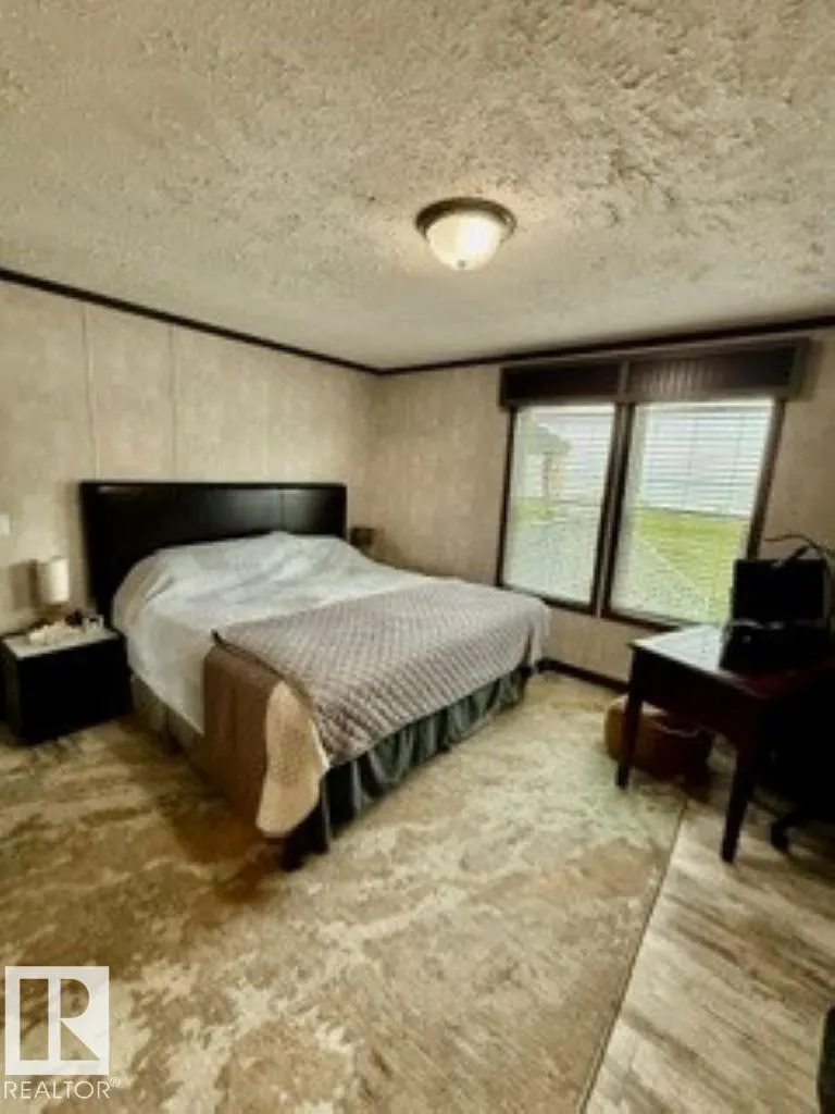 890 PELICAN Road