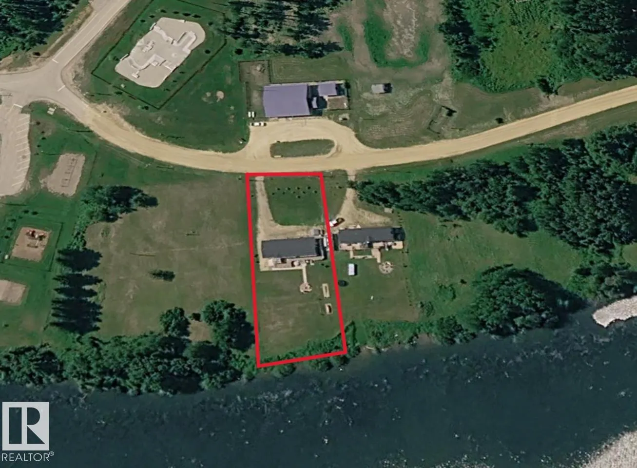 890 PELICAN Road