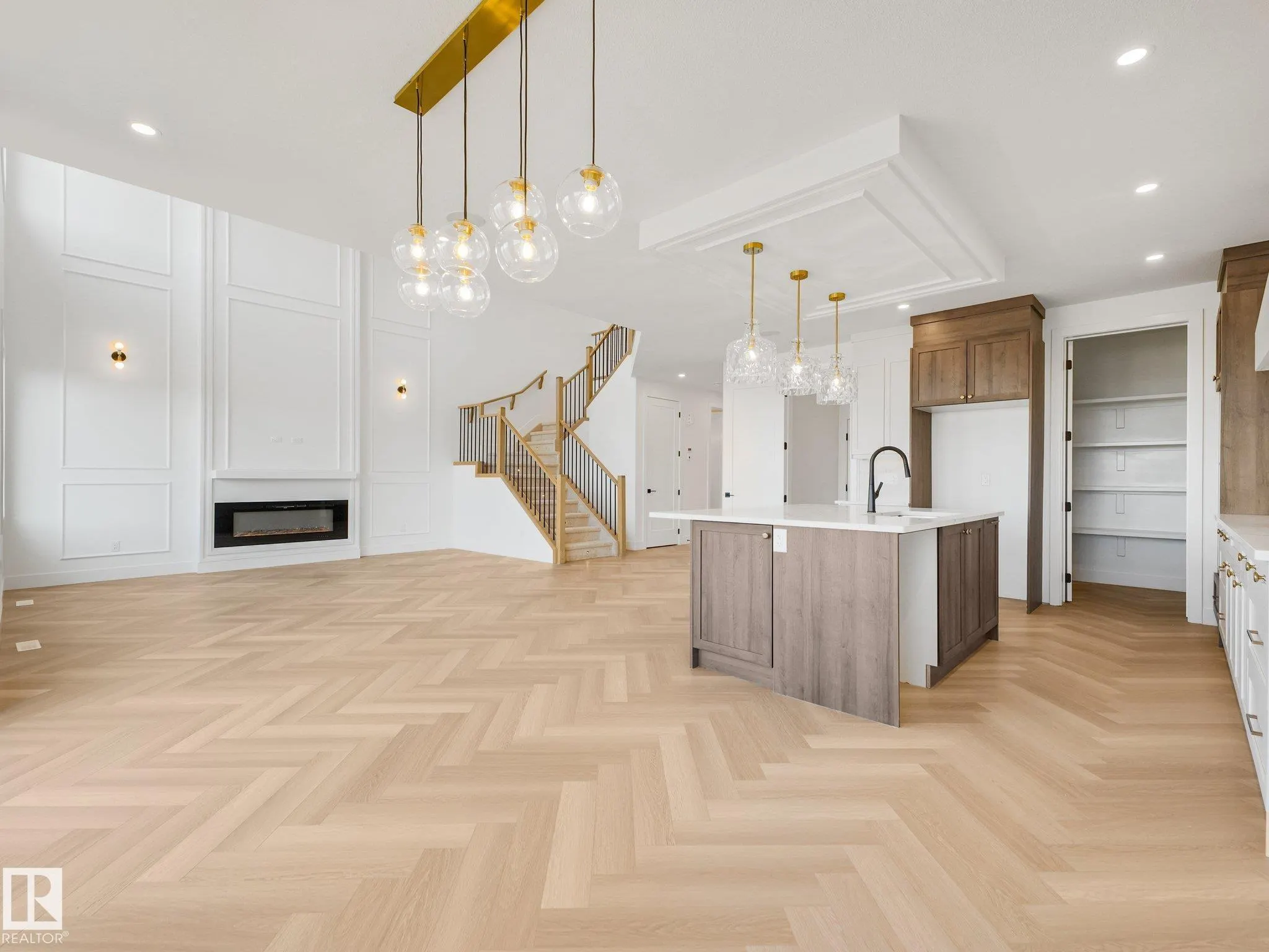 206 Corral Circle