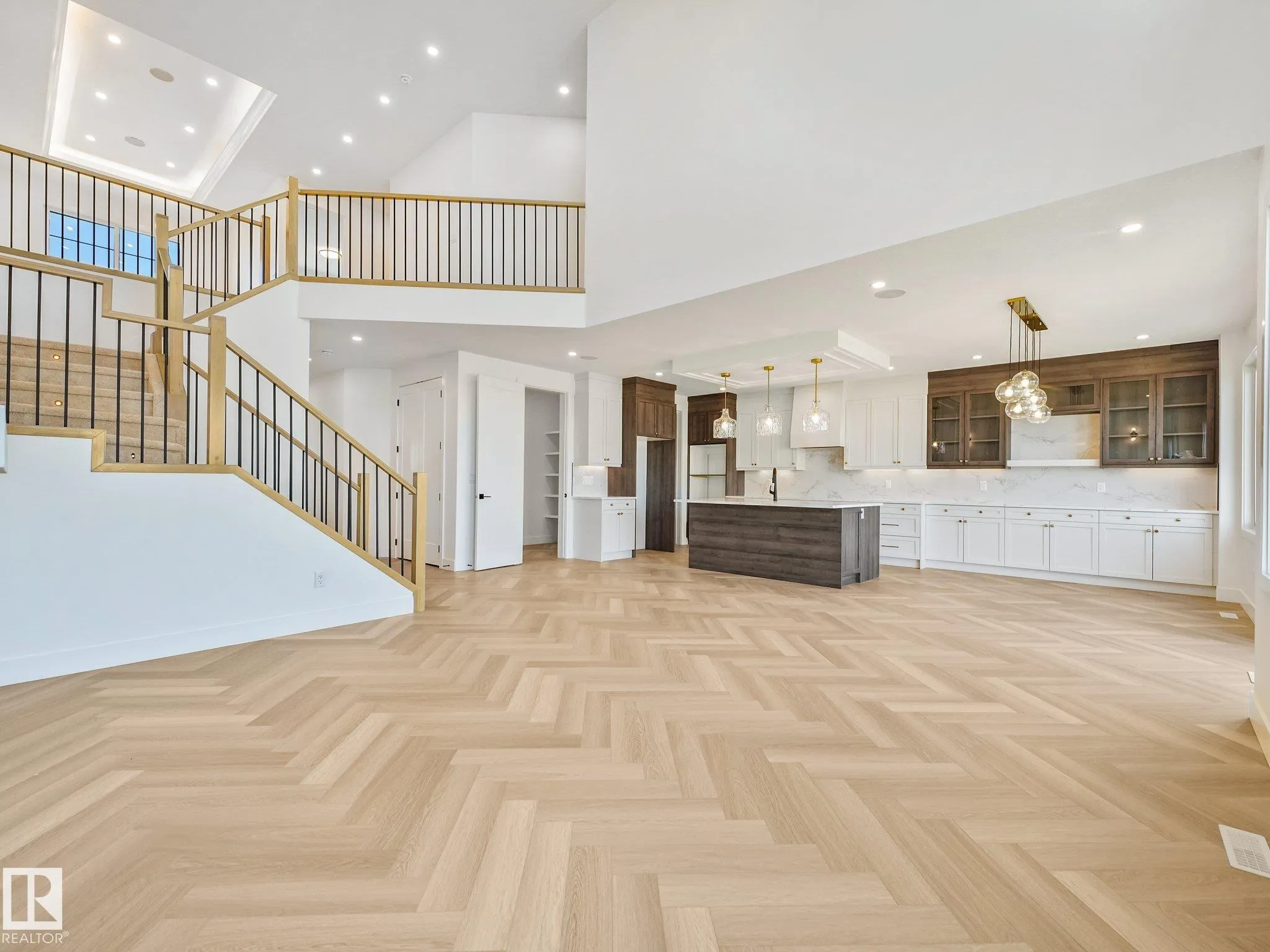 206 Corral Circle