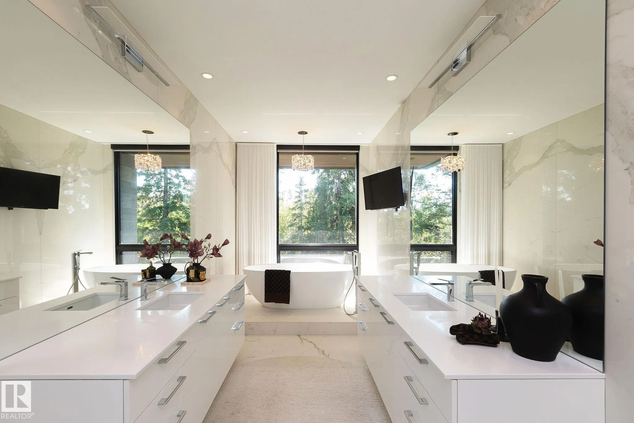 14530 RAVINE Drive