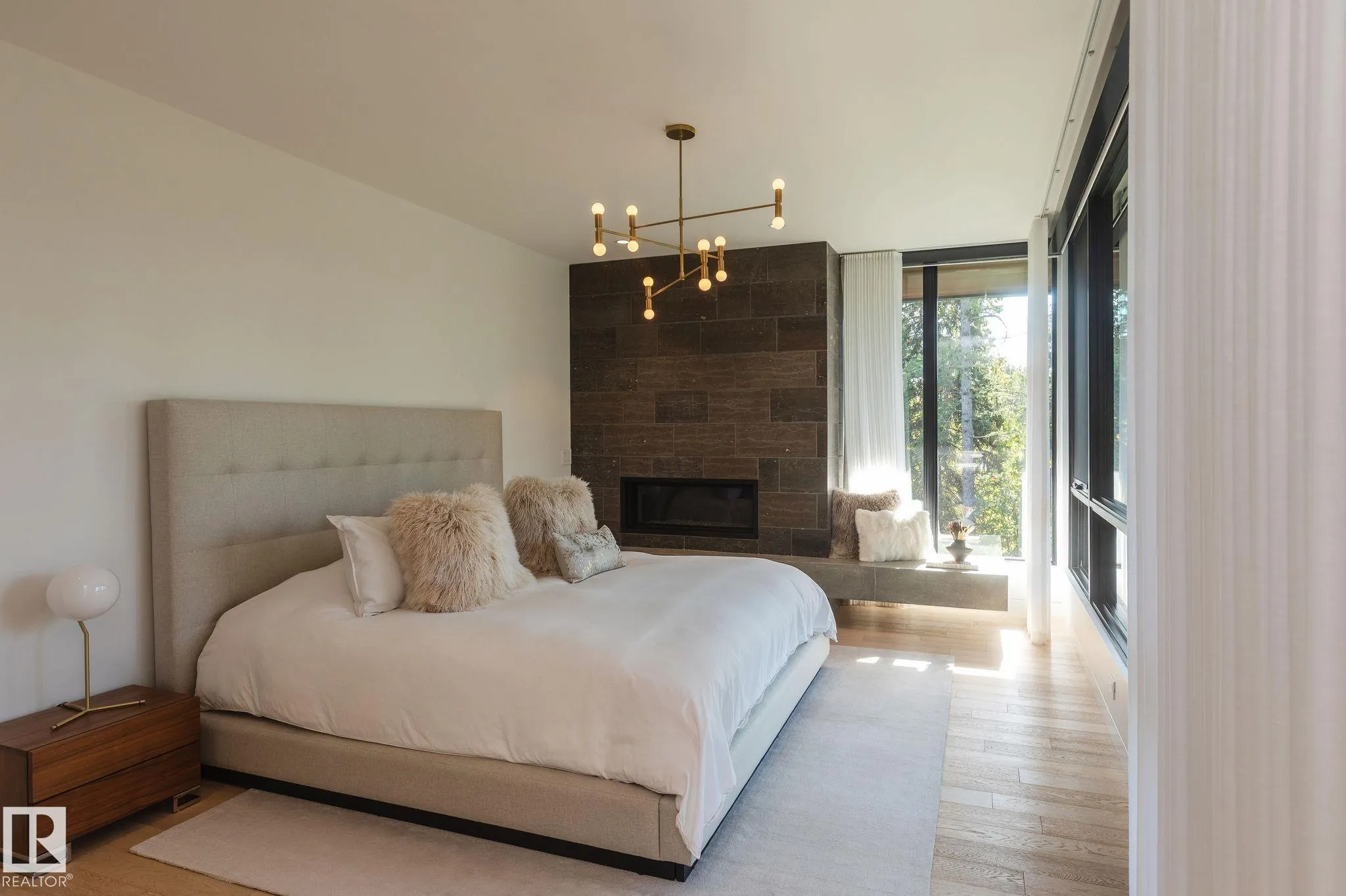 14530 RAVINE Drive