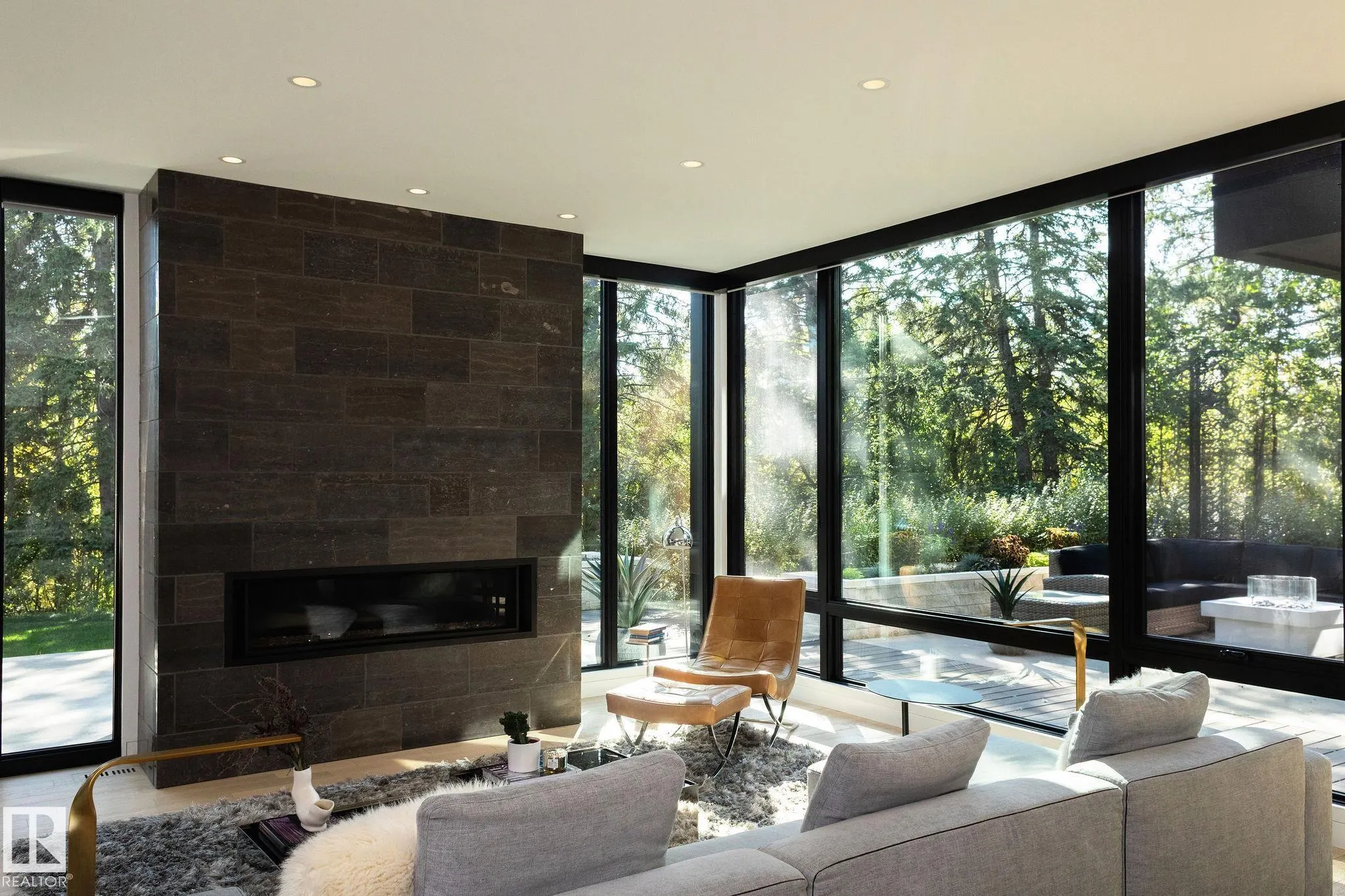 14530 RAVINE Drive