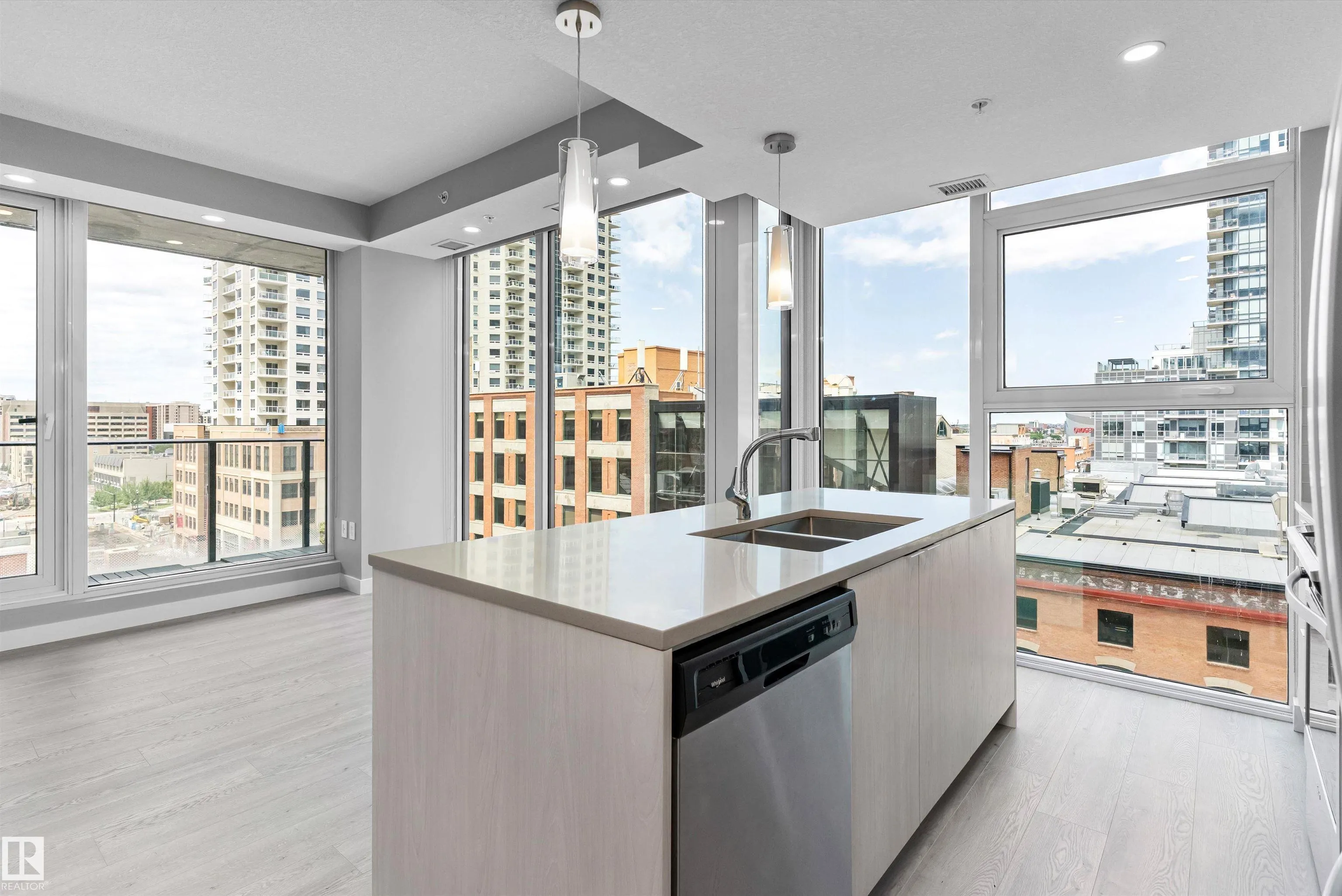 10180 103 Street