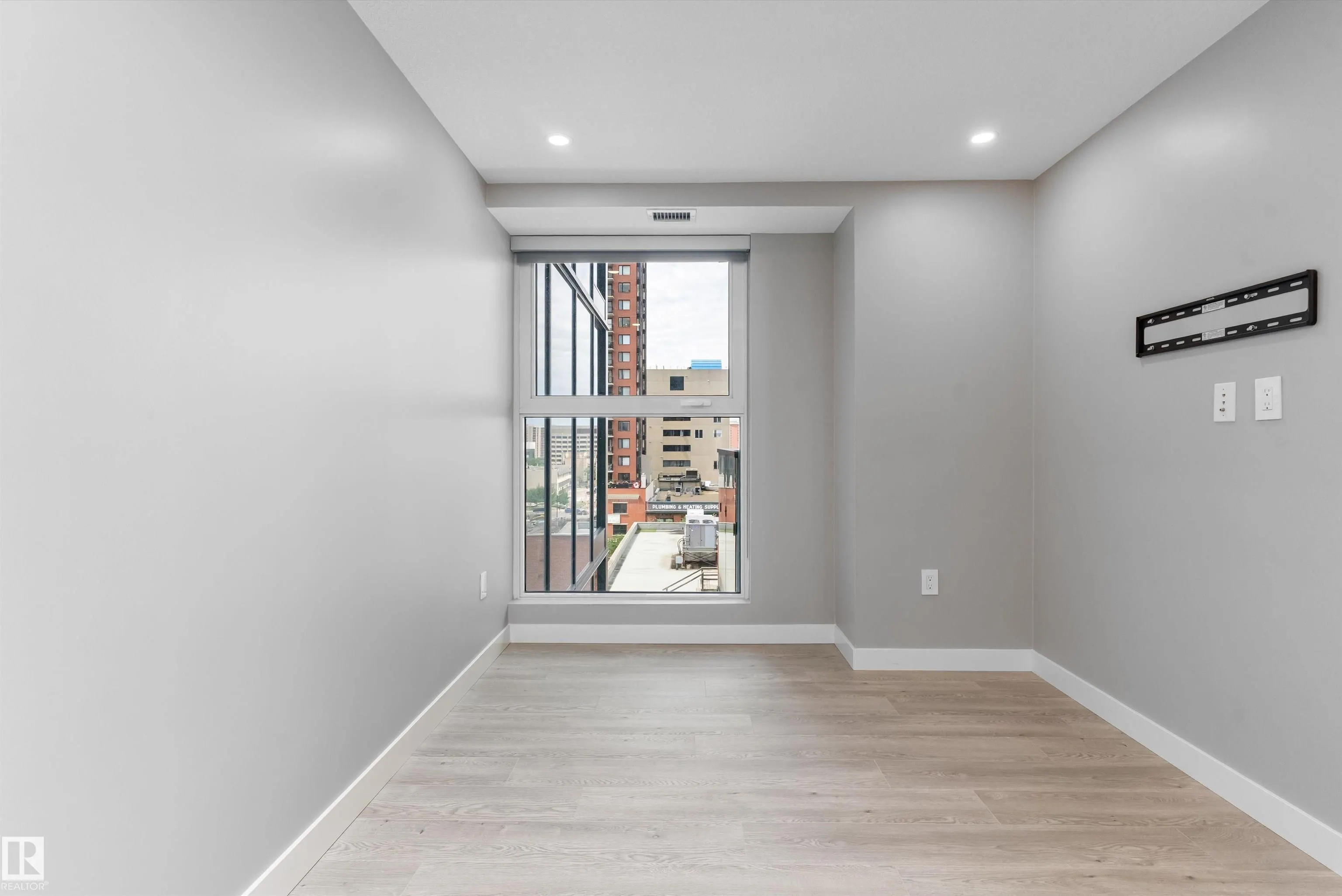 10180 103 Street