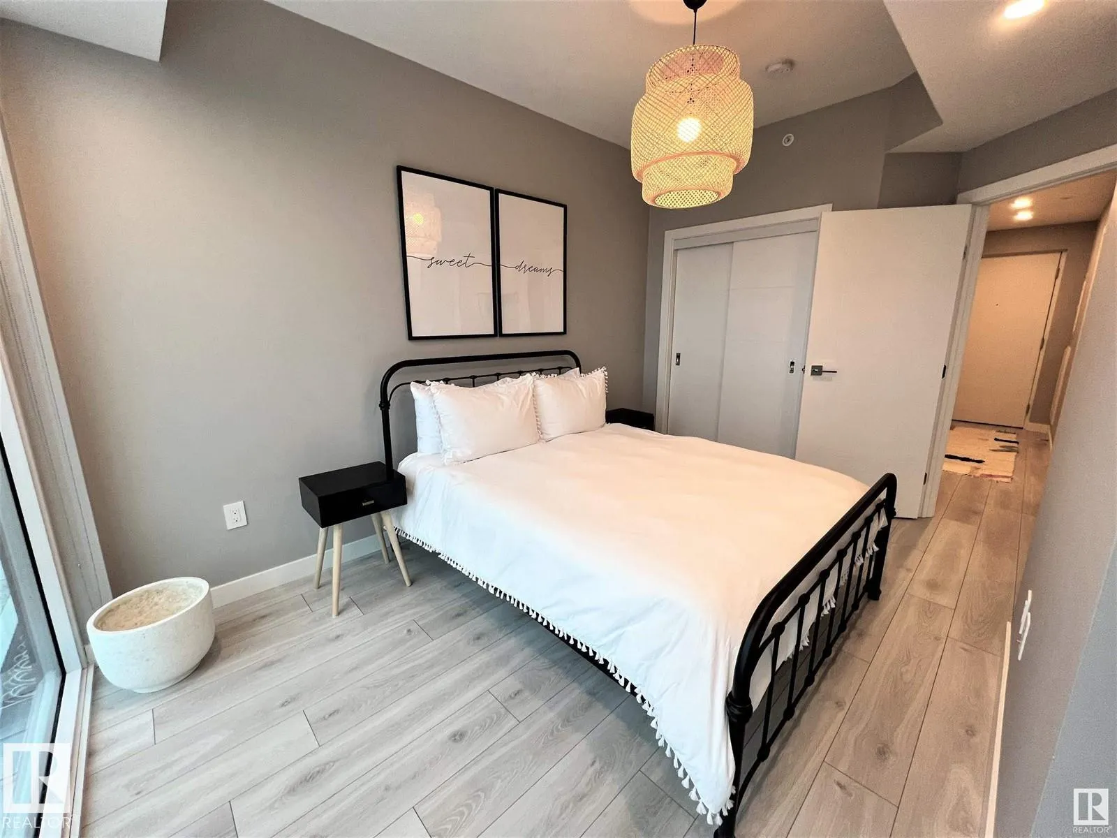 10180 103 Street