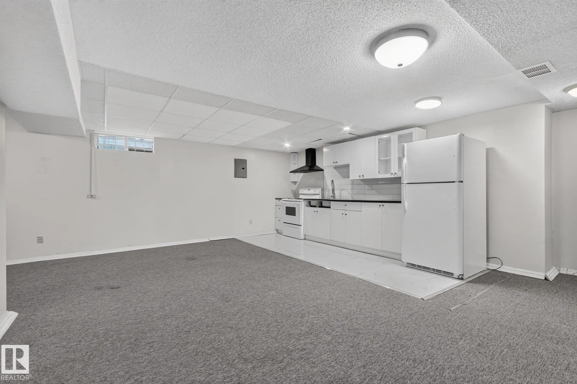 11 HOWSON Crescent