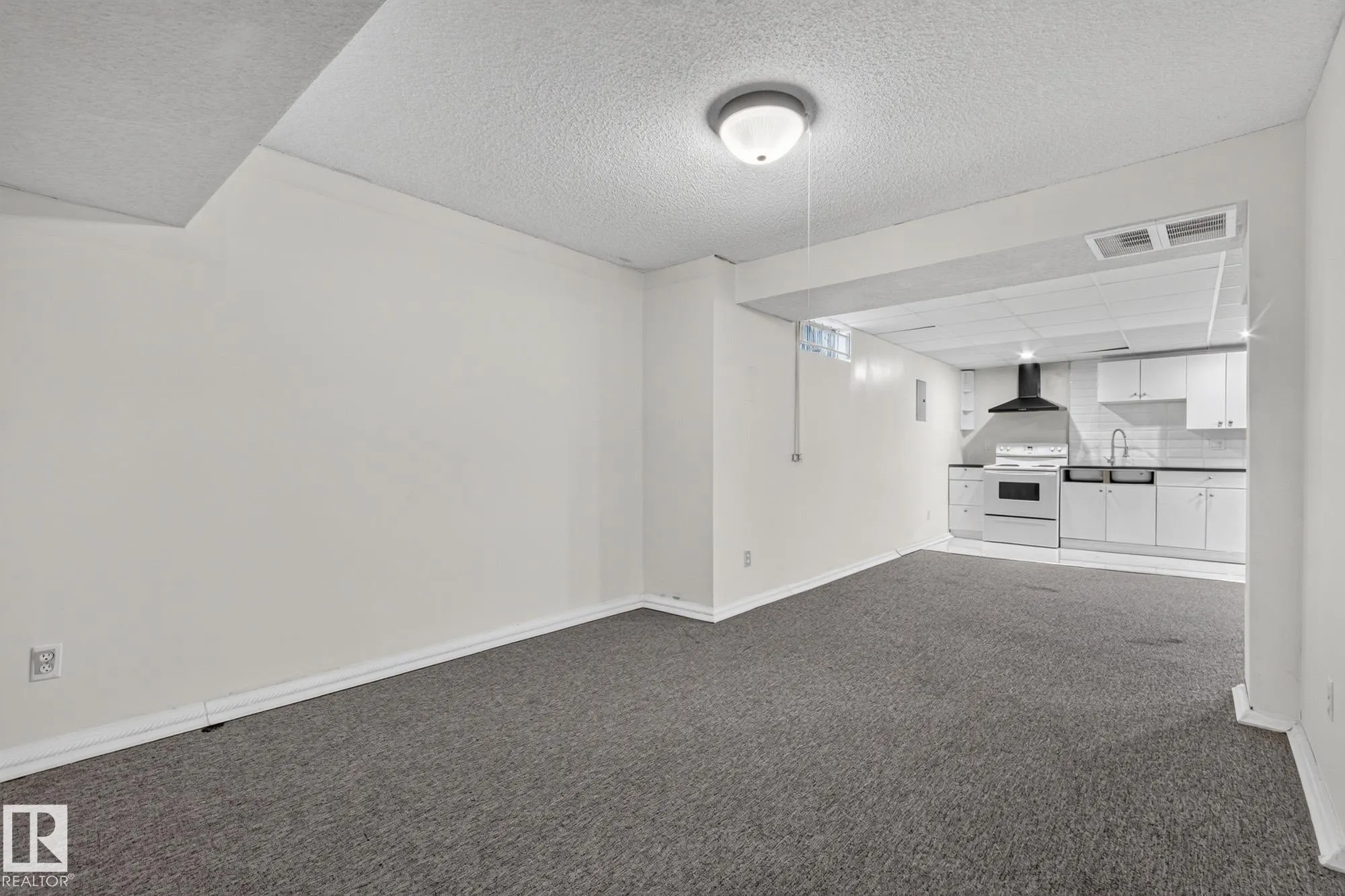 11 HOWSON Crescent