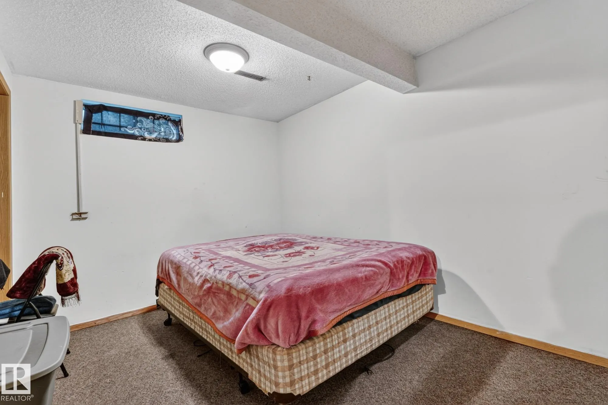 11 HOWSON Crescent