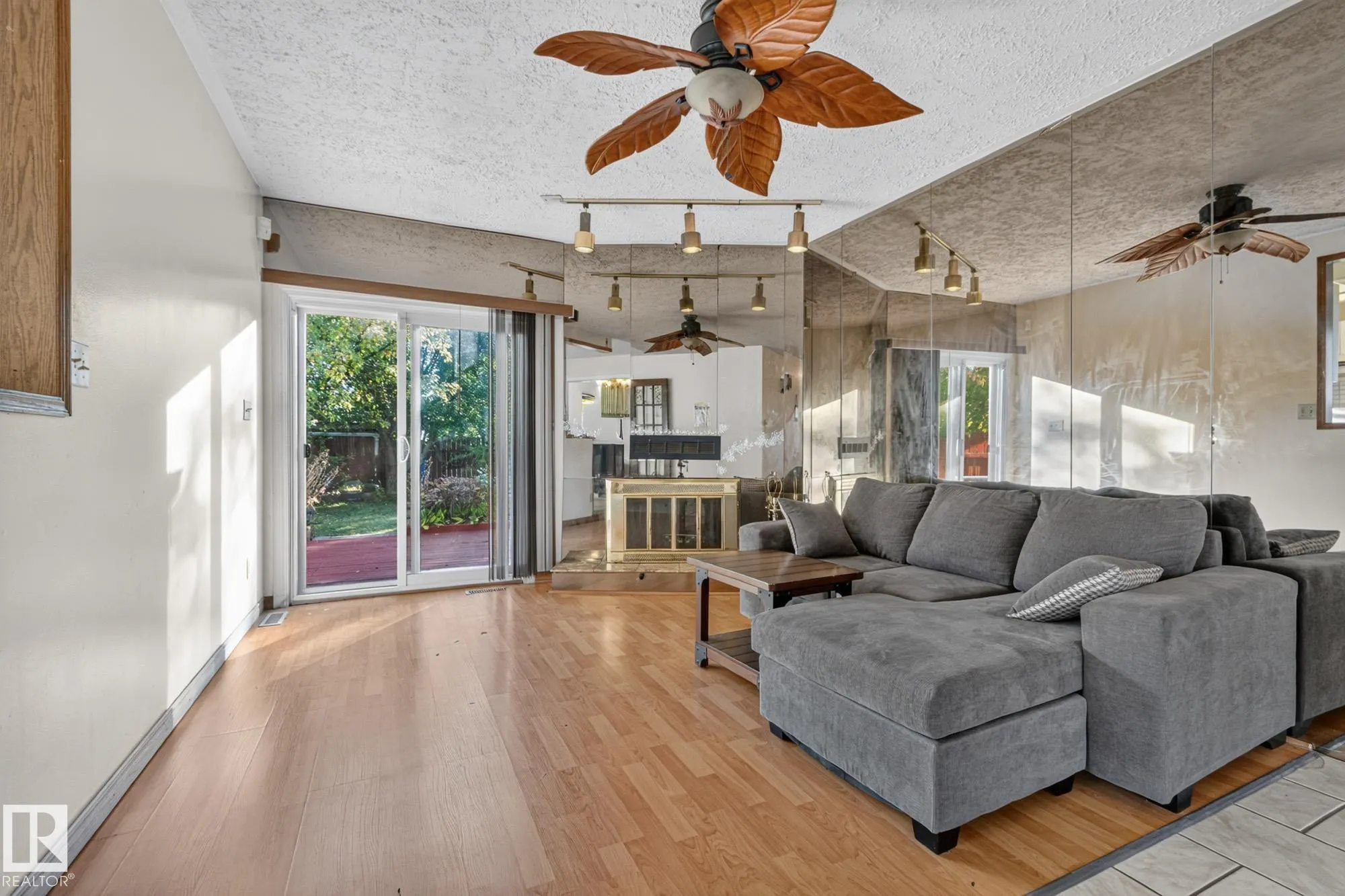 11 HOWSON Crescent