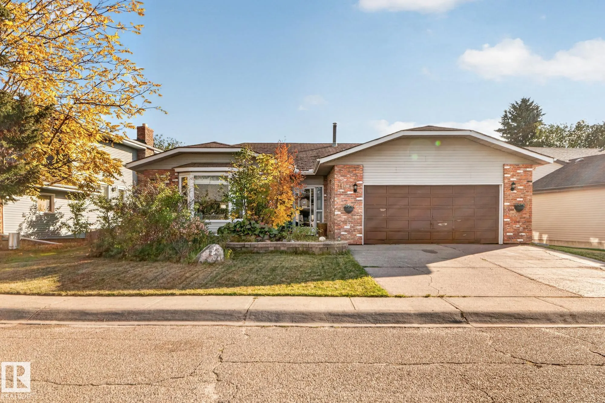 11 HOWSON Crescent
