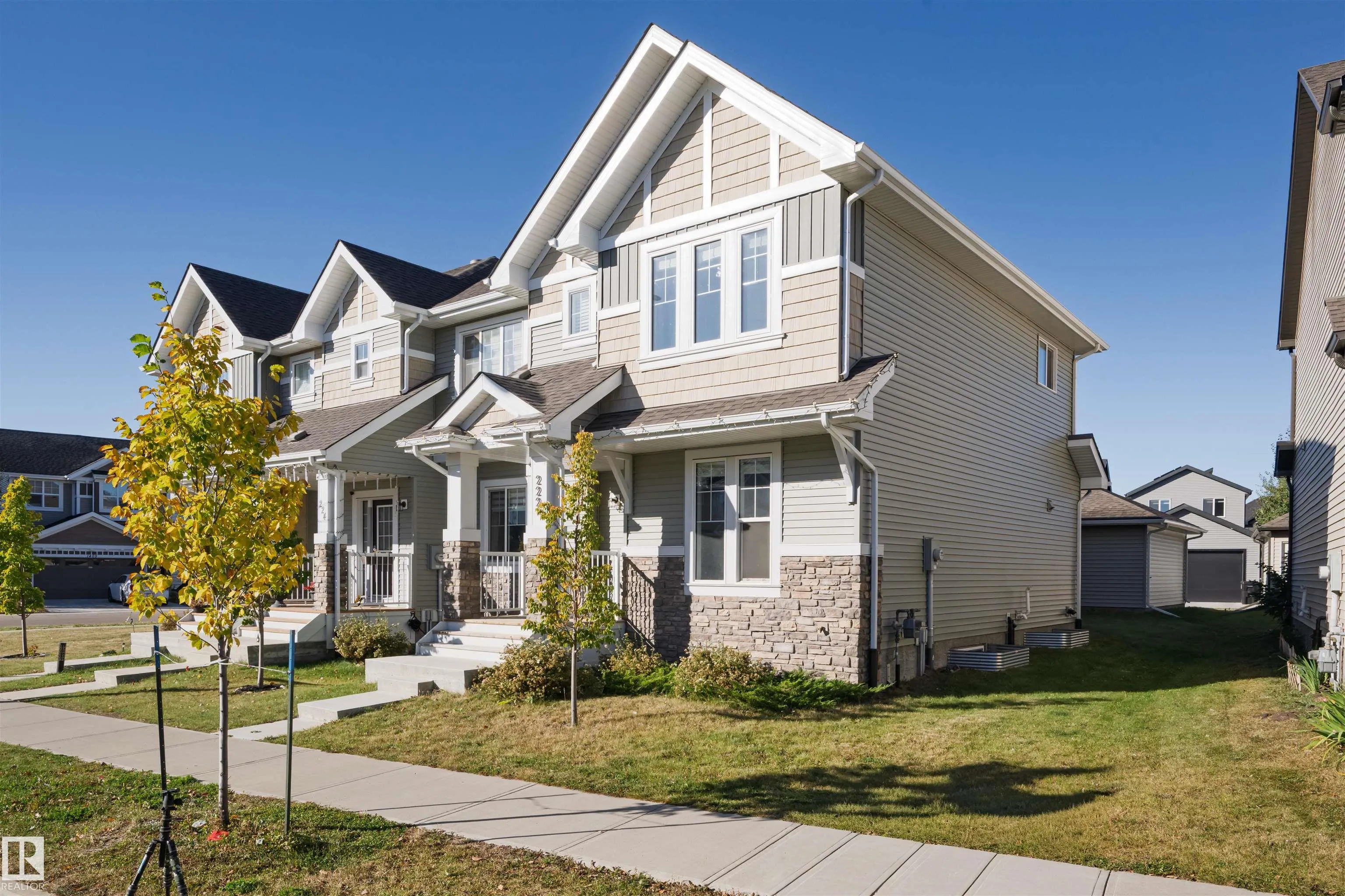 222 DESROCHERS Boulevard